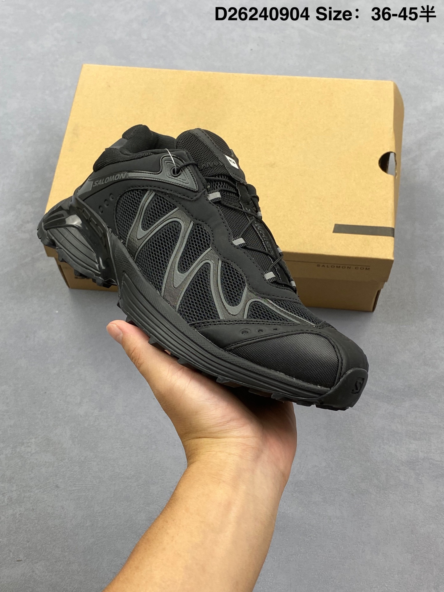 合集💰120
公司级✅SALOMON萨洛蒙 XT-WHISPER PANHUI蟠虺 乙巳系列 CNY减震防滑耐磨透气 低帮跑步鞋 男女同款 香草色土灰色火红色
原版开发 纯原外贸平台特供订单
全套原纸板楦头开发 原厂特供网布配套加持
确保原汁原味 完美呈现版型
原档数据独家私模五层组合大底 男女鞋同步官方
原装Ortholite轻量化鞋垫 中底布带钢印编号
原厂TPU锁扣 进口港宝加持 后跟自然饱满 还原公司包裹性
基于 SALOMON 初代 XT 鞋身造型并搭载 4D ADVANCED CHASSIS™ 大底打造而成 为这款 XT-QUEST 带来了多项足部控制与保护等功能性 如在运动过程中控制左右晃动的过程而提高稳定性、改善长途越野过程中足中到足尖的过渡、提高感知岩石的精确度以抵抗尖锐物体对脚底的伤害以及采用动态缓冲来增强穿着舒适感 从而减轻疲劳感 使 XT-QUEST 成为一双舒适且安全的户外之履
货号:478479 20 V0
尺码:36 36.5 37.5 38 38.5 39 40 40.5 41 42 42.5 43 44 44.5 45
编码:D26240904