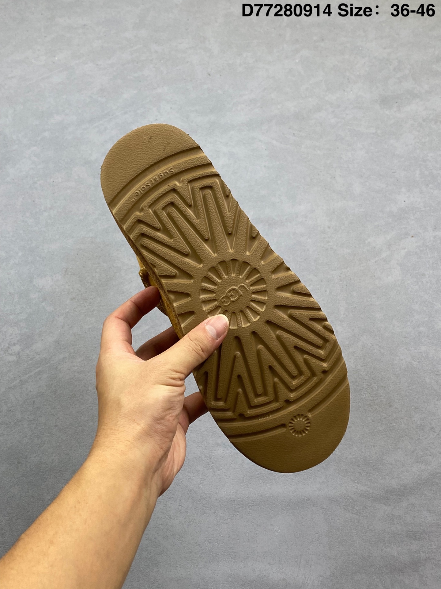 💰140
UGG/雪地靴 广东原产,采用TPU模压定型翻毛皮鞋面材质,内嵌人造卷曲羊毛毛绒里衬和鞋垫,保暖锁热,选用17毫米UGGPURE™ 植入式羊毛里衬与可拆卸的UGGPURE™ 植入式羊毛鞋垫,Treadlite轻翼科技外底-优质的防滑,耐磨性,和良好的弹性❗️2023FW秋冬新款,美国轻奢品牌🐑UGG W Tazzla 塔次特系列低帮时尚百搭舒适保暖休闲便鞋“栗子棕加绒 1134810
类型:
码数:如图
编码:D77280914