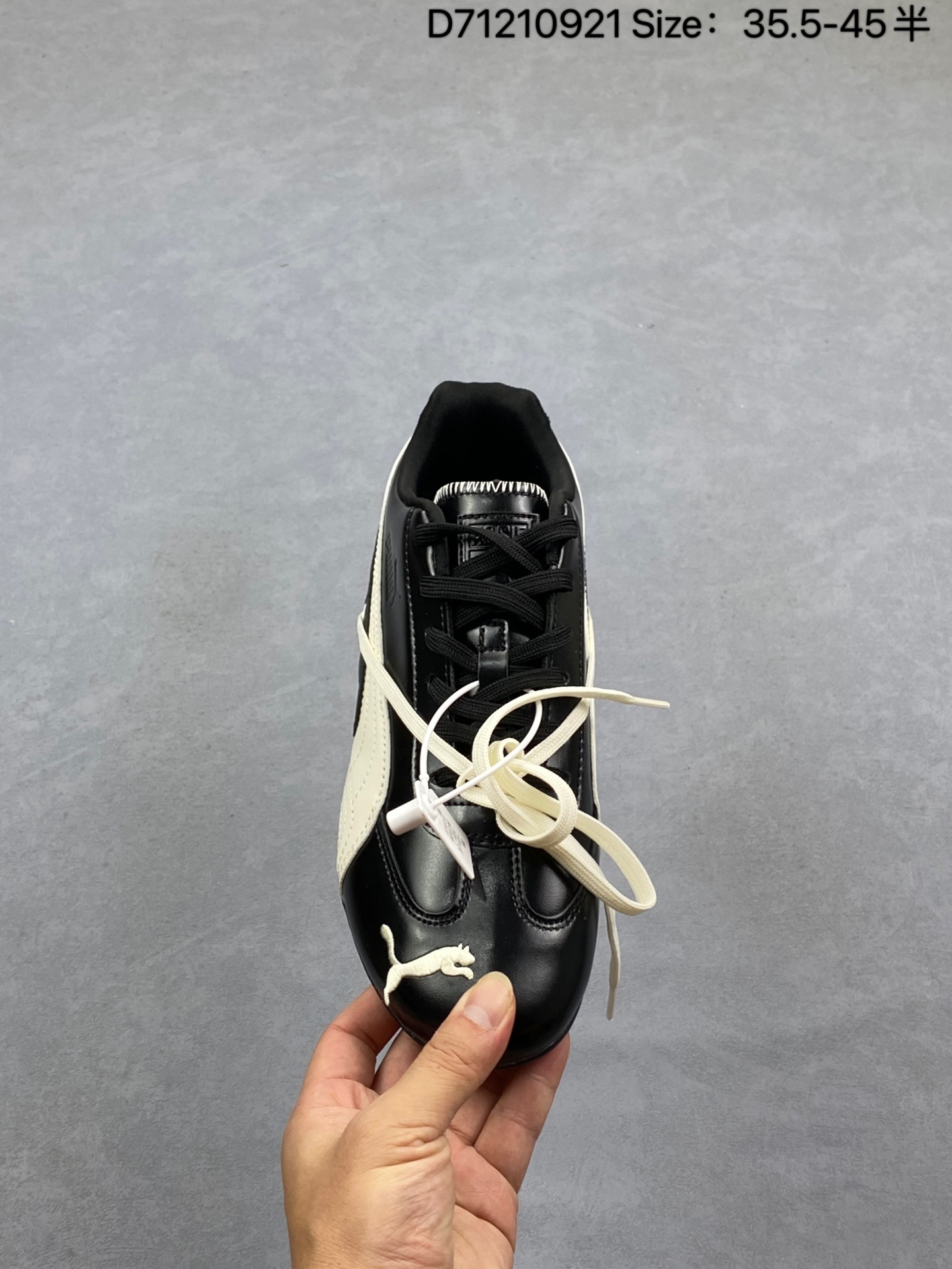 💰105
彪马 Rose x PUMA彪马 Speedcat LS联名系列
薄底赛车 德训双鞋带休闲鞋
融合了ROSE与生俱米的率性魅力与运动垄格
加衬鞋领 柔软不易磨脚
橡胶薄底 轻盈贴地 舒适耐磨
优质皮革与刺绣美洲狮标志相得益彰
官方货号: 404391 01
尺码:36 37 37.5 38 38.5 39 40 40.5 41 42 42.5 43 44 45
编码:D71210921