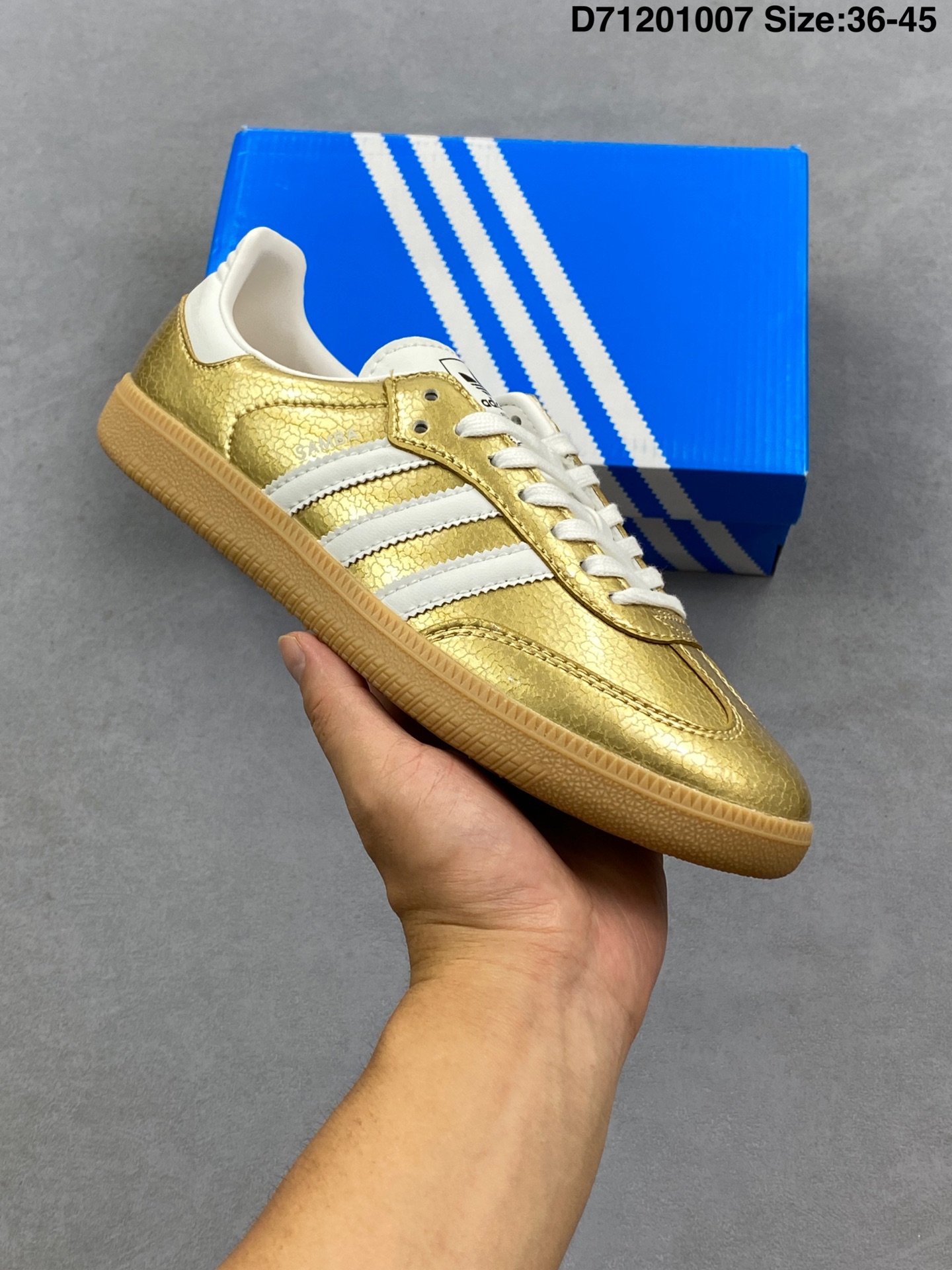 合集💰100
阿迪达斯三叶草Adidas Originals Samba Vegan OG”SPD“桑巴舞系列绅士德训足球风百搭低帮休闲运动板鞋
货号：KI5719
尺码：36-45
编码：D71201007