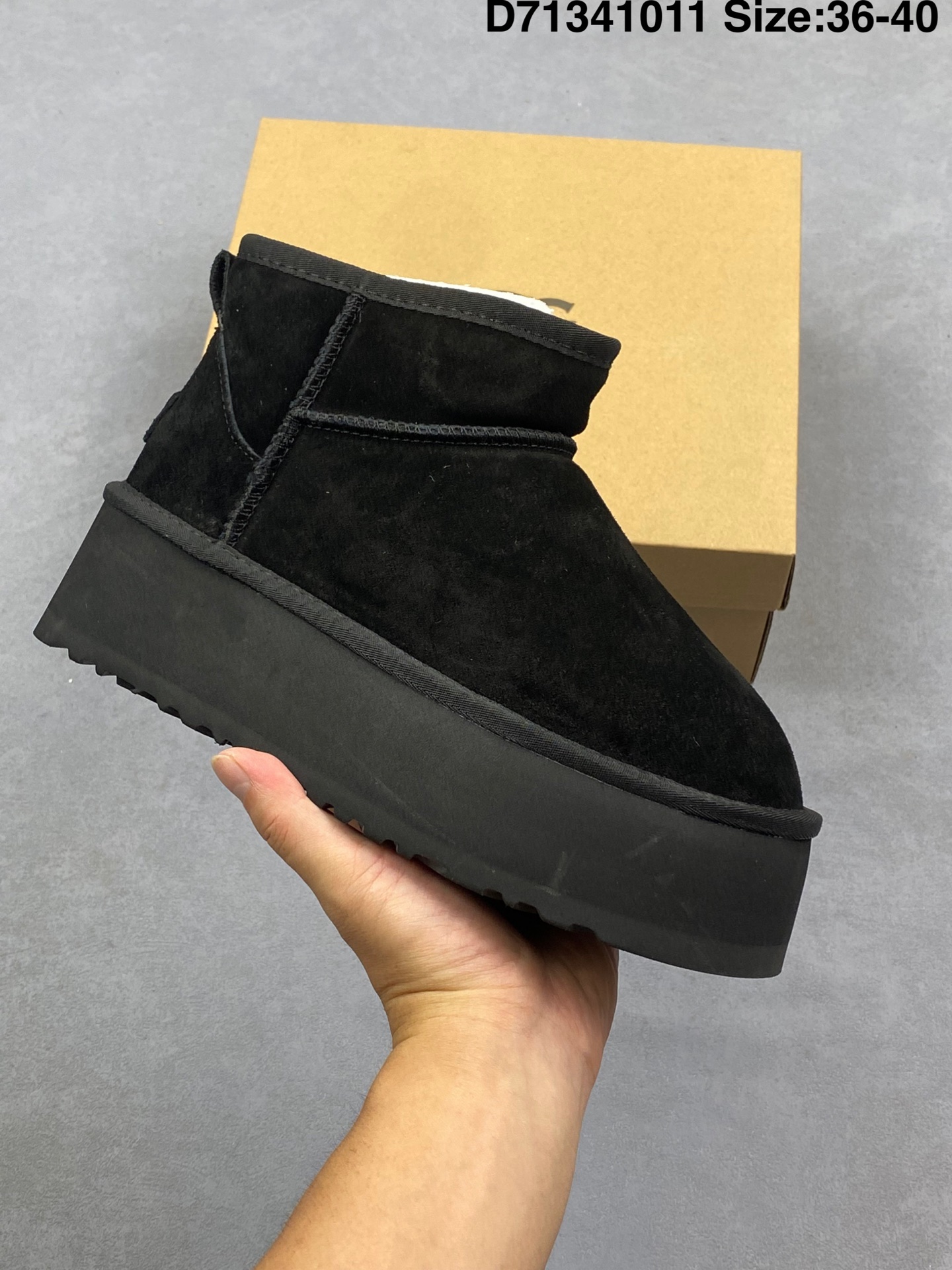 💰170
✅UGG 牛反绒 保暖耐磨防滑 杨幂同款 个性百搭通勤潮流 短筒 雪地靴!
编码:D71341011
Size:36~40