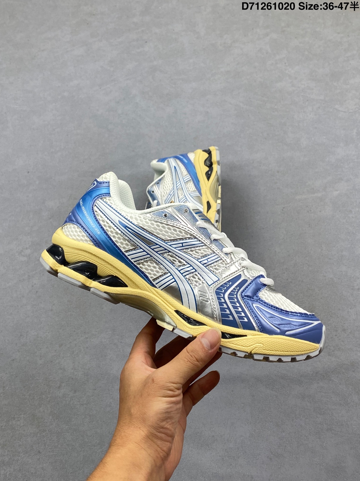 💰130
亚瑟士/ASICS Gel Kayano 14"Cream Denim Blue"卡亚诺14代系列轻量缓震休闲运动跑步鞋 采用环保太空合成革配合透气网眼布鞋面材质 中底3D可视GEL缓震胶效果 升级EVA全新缓震中底部位科技组合耐磨橡胶外底片❗13年前经典首度回归,复刻魅力难挡!
货号:1203A537 250
尺码:36 37 37.5 38 39 39.5 40.5 41.5 42 42.5 43.5 44 45
编码:D71261020
Size:36~45B