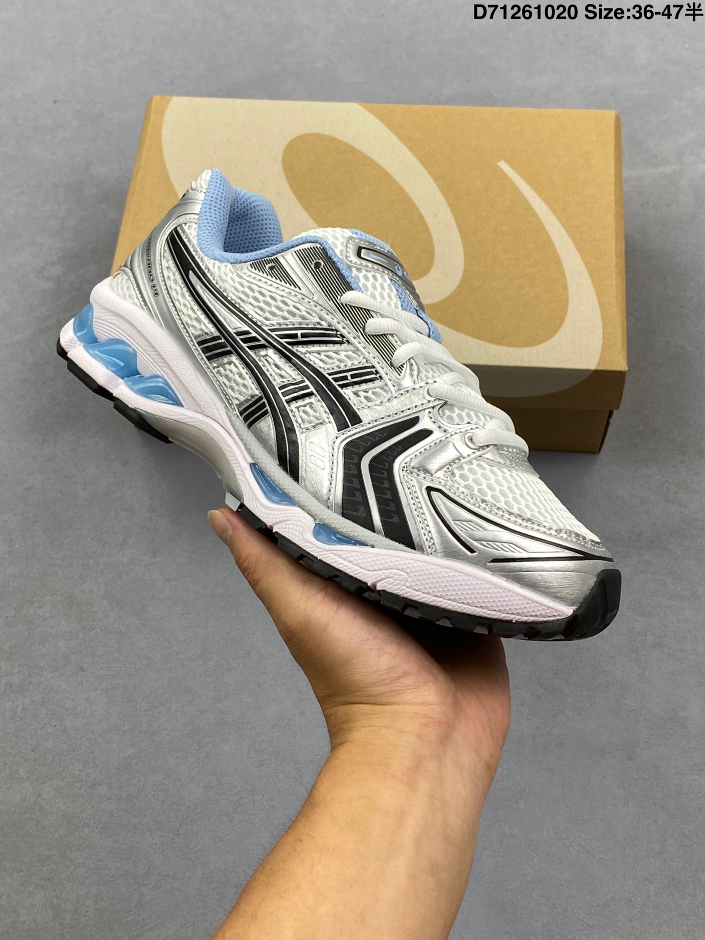 💰130
亚瑟士/ASICS Gel Kayano 14"Cream Denim Blue"卡亚诺14代系列轻量缓震休闲运动跑步鞋 采用环保太空合成革配合透气网眼布鞋面材质 中底3D可视GEL缓震胶效果 升级EVA全新缓震中底部位科技组合耐磨橡胶外底片❗13年前经典首度回归,复刻魅力难挡!
货号:1203A537 250
尺码:36 37 37.5 38 39 39.5 40.5 41.5 42 42.5 43.5 44 45
编码:D71261020
Size:36~45B