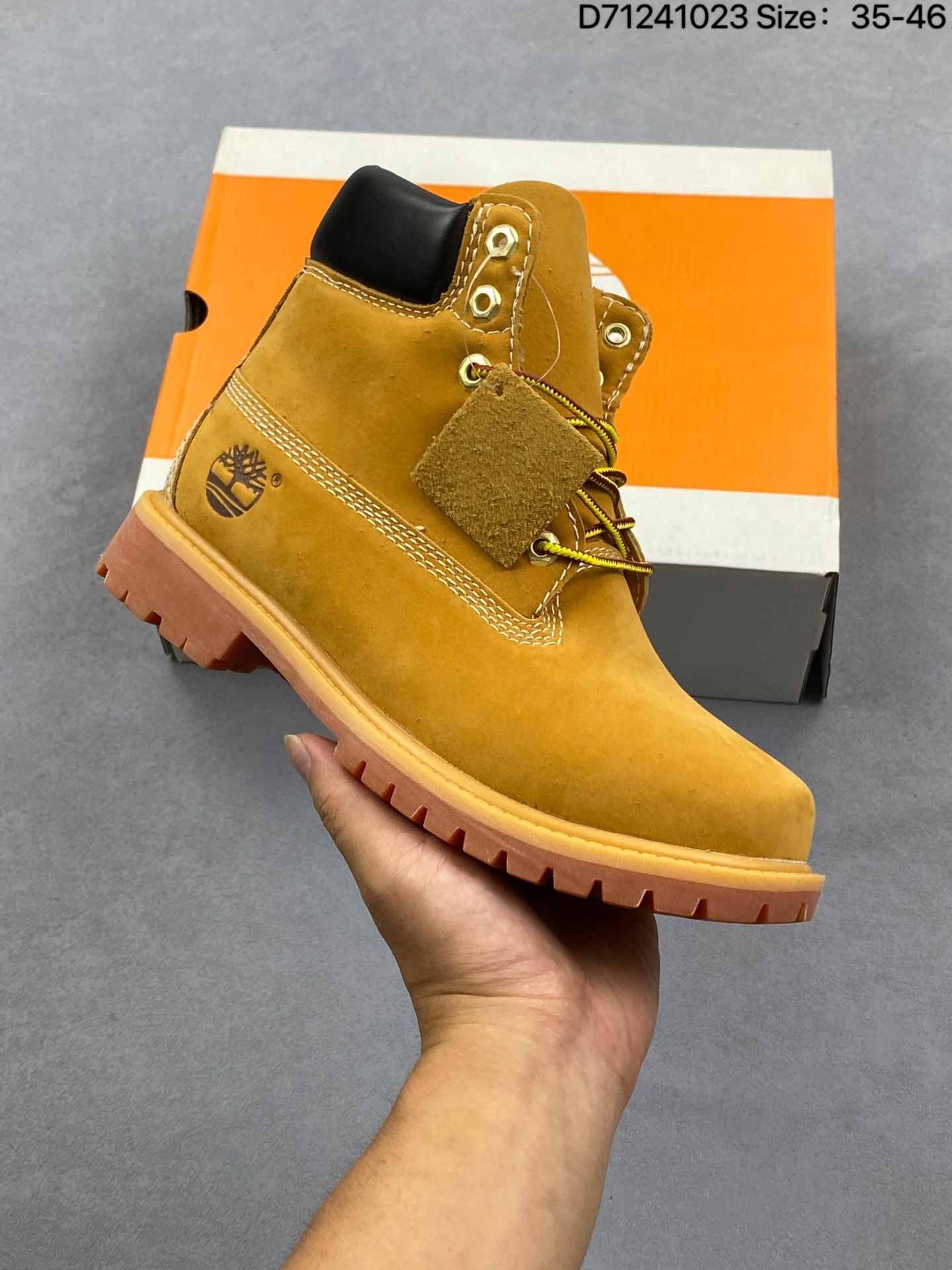 💰120
Timberland添柏岚/天伯伦大黄靴 高帮靴 马丁靴 户外休闲潮流系列 搭配防臭防腐真皮乳胶鞋垫,给您完美的穿着体验,质量考究耐穿,专治不帅,高品质脚感一流!
码数:35~45
编码:D71241023