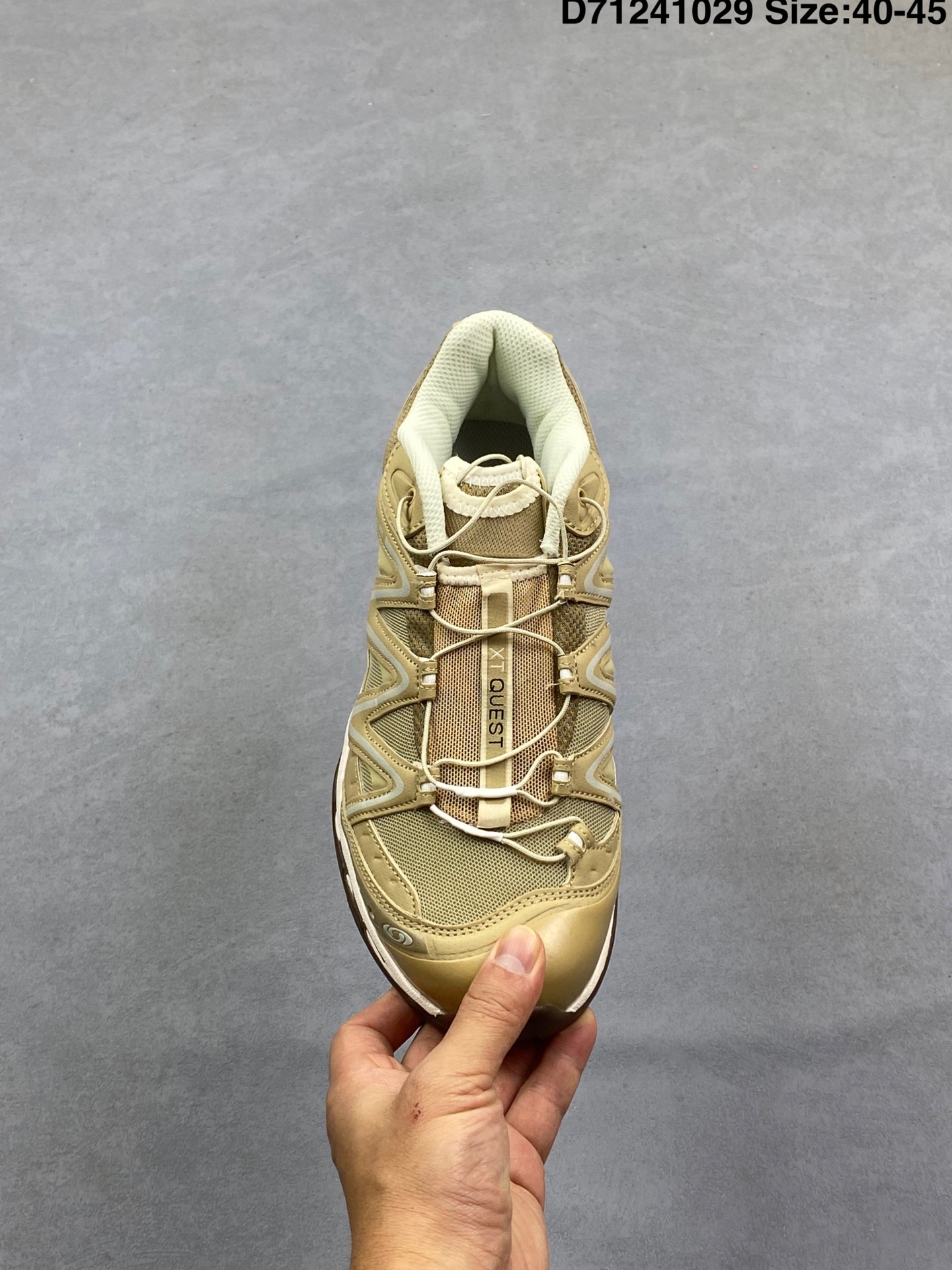 特价‼️💰120
公司级✅SALOMON萨洛蒙XT-QUEST PANHUI 时尚 舒适減震防滑耐磨 低帮跑步鞋
鞋面采用SENSIFIT贴合技术 全方位贴合包裹脚型 鞋跟部鞋底牵引设计 提供强大的抓地性能 更适应野外崎岖不平的道路 其3D ADVANCED CHASSIS底盘 材料轻量大化 钉齿设计更具稳定性、防护性 鞋底易磨损区运用CONTAGRIP高耐磨材料 应对城市硬质路面长距离跑考验
货号:410588-28
尺码:如图
D71241029