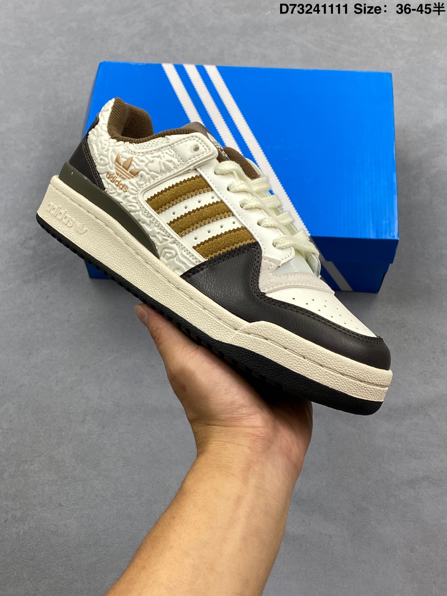 💰120
【真标   阿迪板鞋系列】阿迪达斯/Adidas  阿迪三叶草低帮板鞋  白棕
货号：JQ8734   尺码：36 36.5 37 38 38.5 39  40 40.5 41 42 42.5 43 44 45
 Adidas SAMBA OG 复古运动板鞋
D73241111