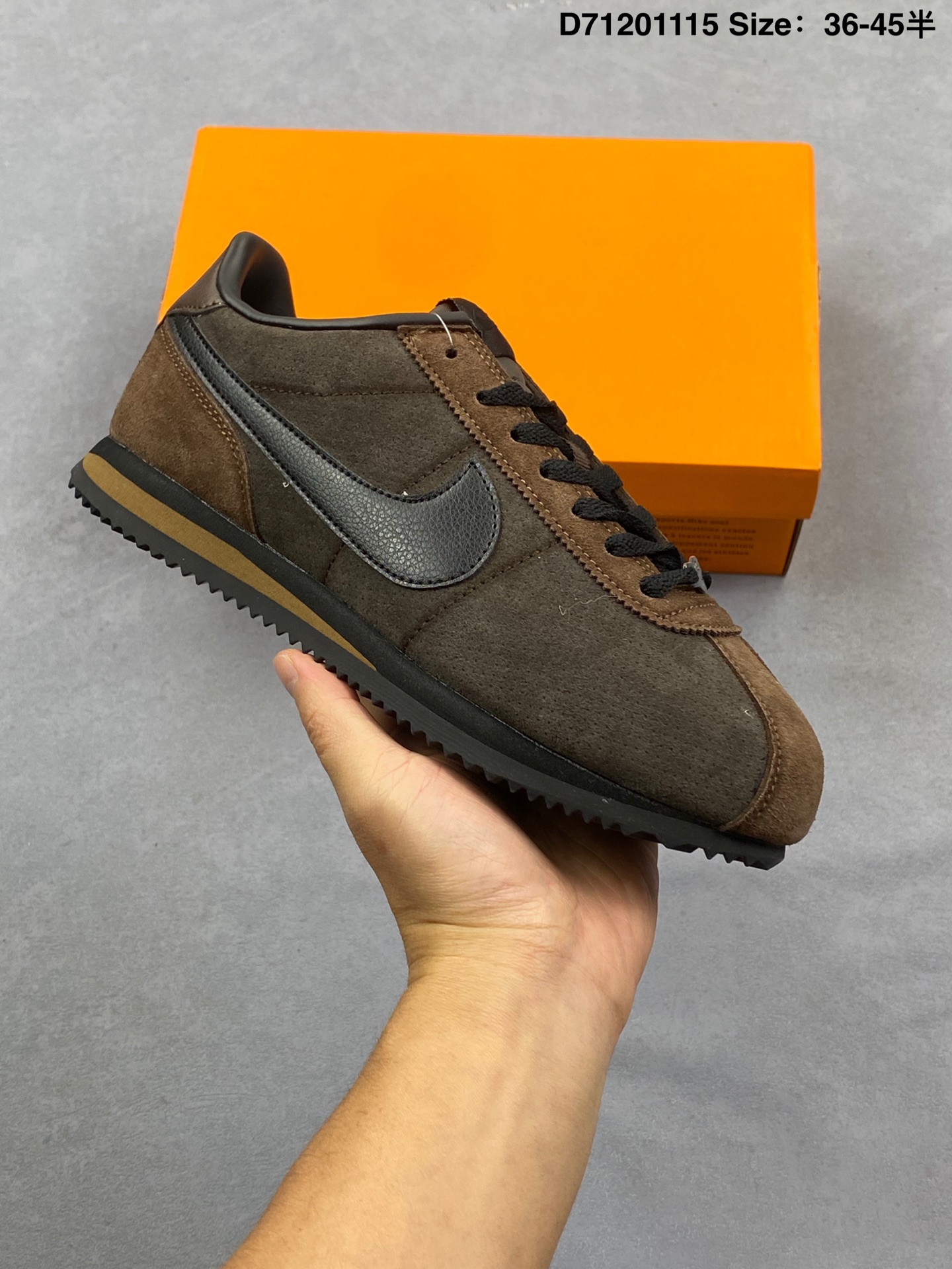 💰100
公司级:耐克Nike Classic Cortez 全新配色 经典轻便舒适男子阿甘鞋休闲跑步鞋运动鞋,纯粹而执着的精神,使得Cortez种在了一代人的心里,无论是否喜欢它复古的鞋型,一双Nike Classic Cortez总是能让人难以抗拒,将他摆在鞋柜
货号:AV2950-100
尺码:36 36.5 37.5 38 38.5 39 40 40.5 41 42 42.5 43 44 45
ID:D71201115