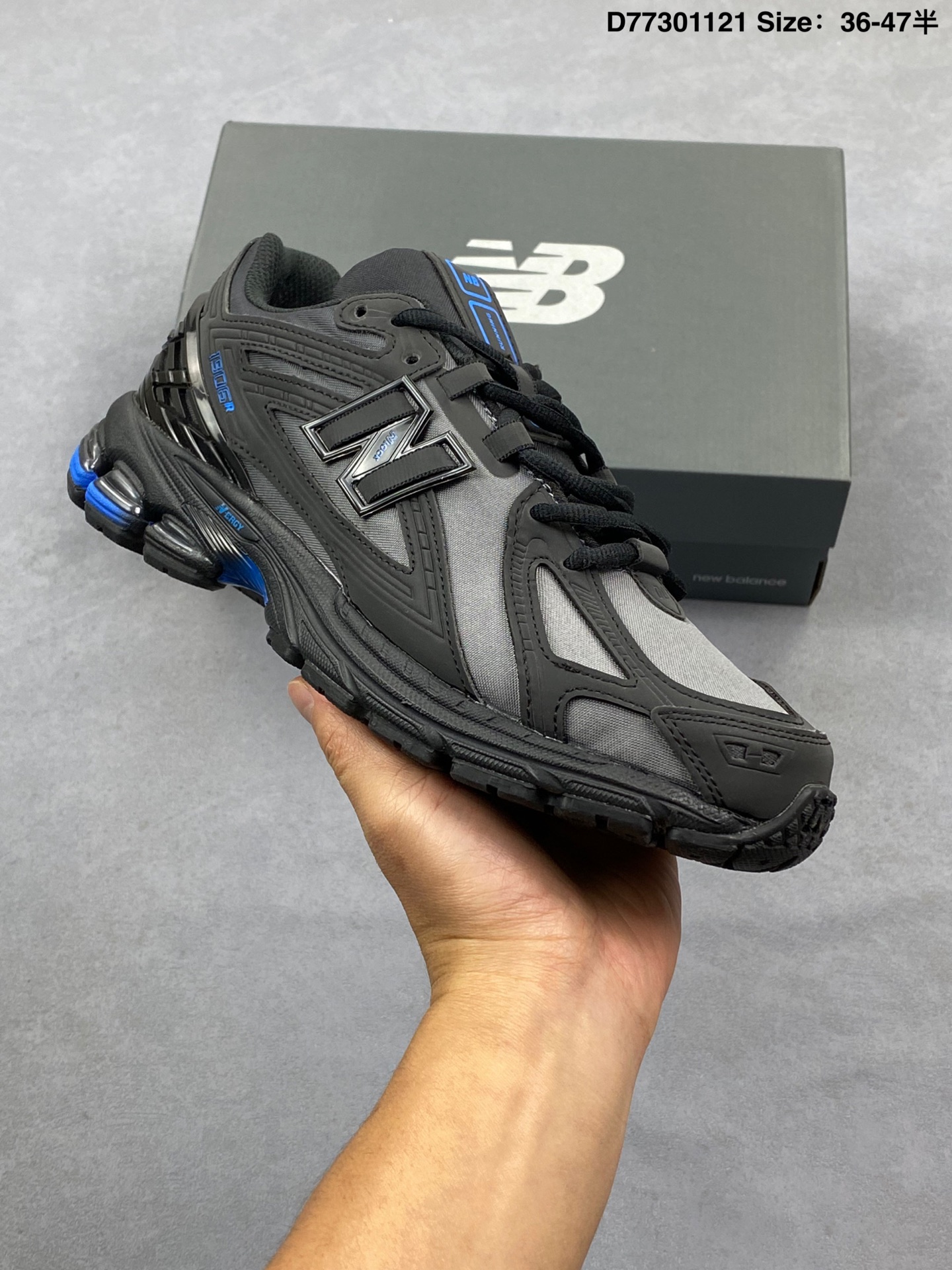 💰150
公司级✅New Balance M1906系列复古单品宝藏老爹鞋款 公司级版本复古元素叠加 质感超级棒 楦版型材料细节做工精细 作为NB最经典的档案鞋型之一 与2002一样,1906有着NB最成熟的技术加持和复古款式,而本次推出的版本参照2002r的定位,相信会在性价两端做出权衡。单从造型上来看,依旧是vibe风格,味道很正,细节也很酷,这双1906r无疑必能打入复古跑鞋爱好者的年度鞋款名录
官方货号:U1906
尺码:如图
ID:D77301121