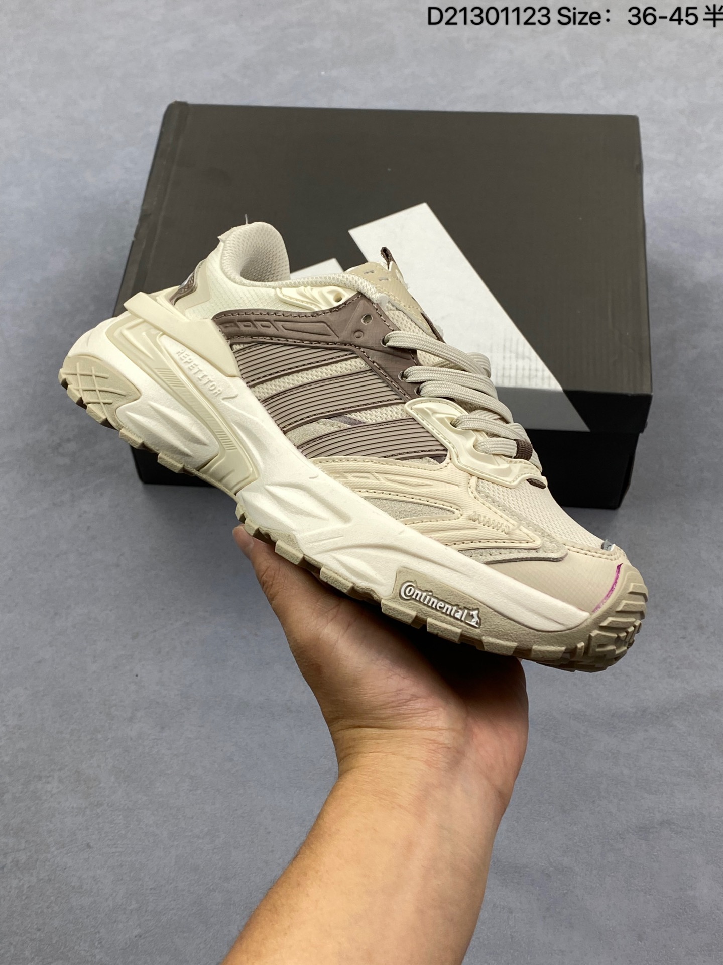 公司级✅Adidas XLG STORM EDGE 阿迪达斯 舒适 防滑 老爹鞋 鞋面由轻薄透气的网布制成 提供卓越的空气流通性能 中底使用品牌独有的Bounce缓震技术 帮助减少地面对关节的冲击力 提升整体的舒适性 鞋子的设计风格简约大气 同时兼顾功能性和美感 适用于各种场景 货号:JQ1666 ID:D21301123