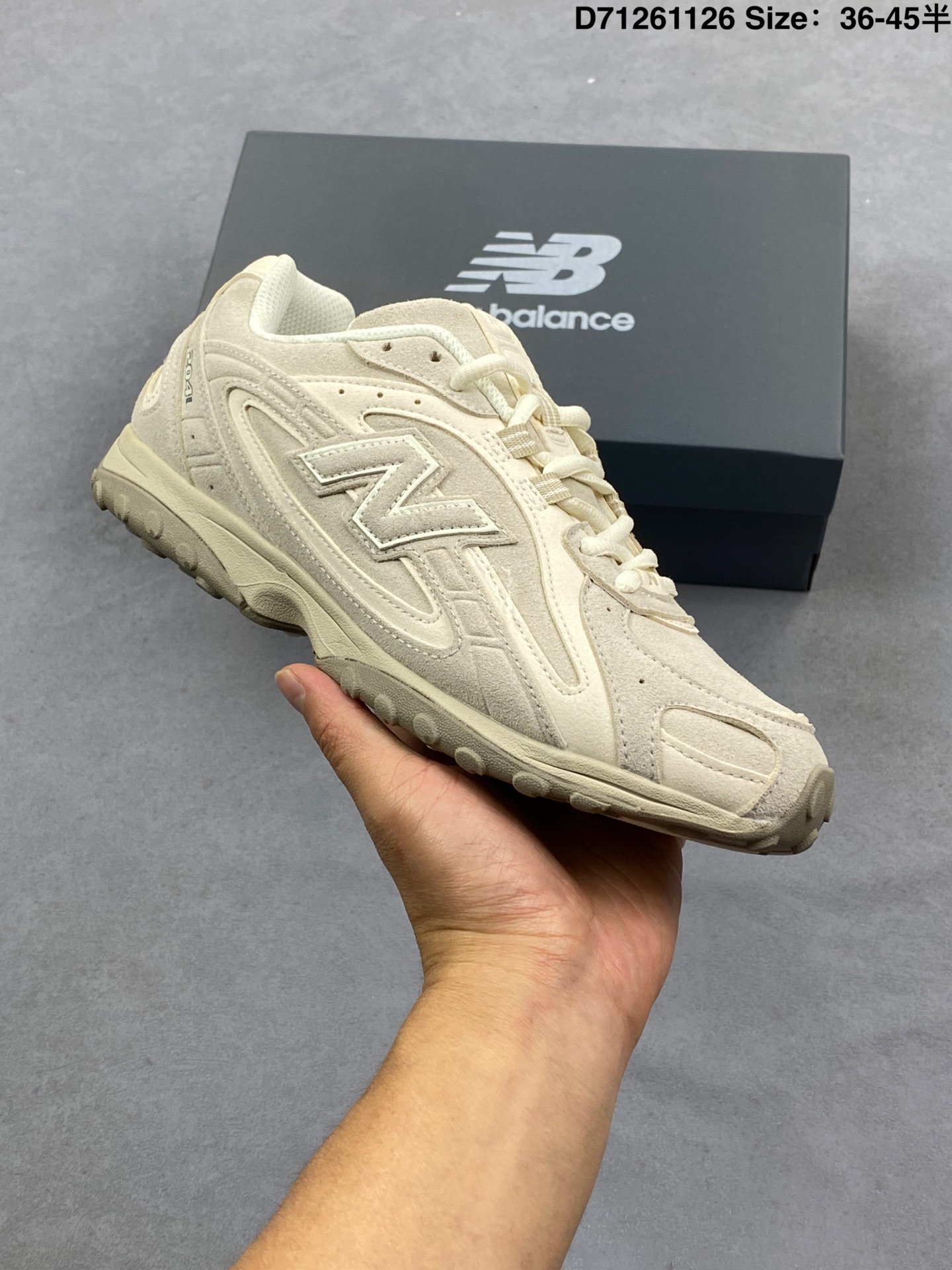 New Balance 新百伦204 系列 复古休闲运动百搭老爹跑步鞋 #采用猪巴革组合网织鞋面材质 #3层组合底模精密开发 #中底嵌入碳板缓震及后跟嵌入TPU装饰条稳固 官方货号: U204LKT 半 编码:D71261126