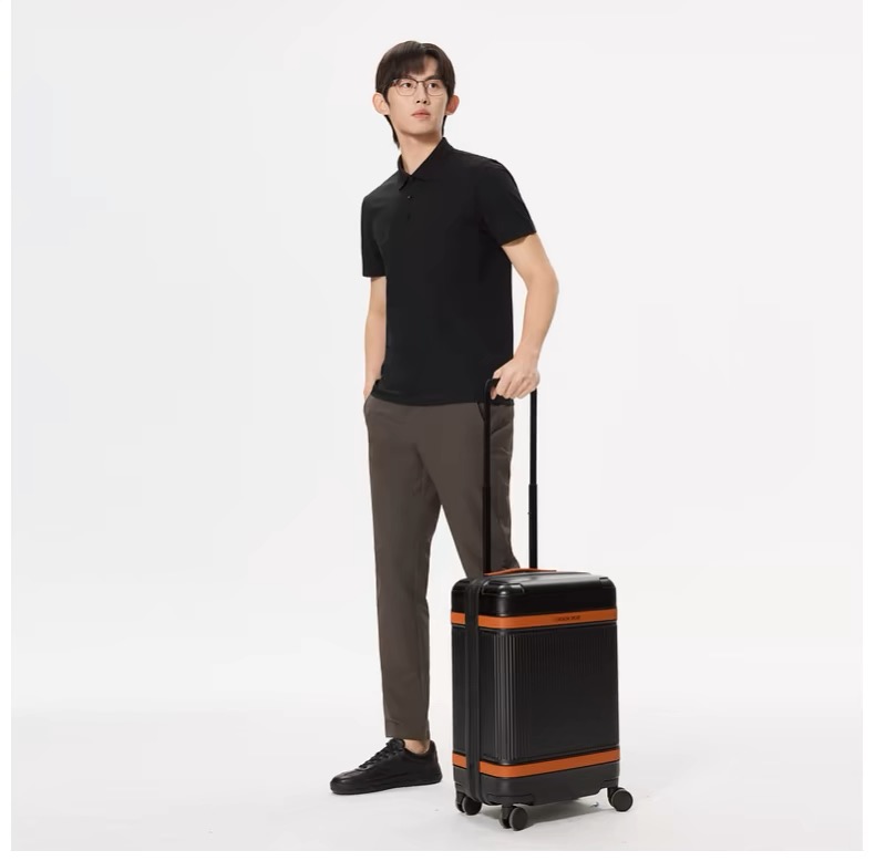 特价‼️P75 顶尖现货 KOLONSPORT可隆户外男速干吸湿运动抗菌POLO衫绝对是您的不二之选!可搭情侣款!
可隆品牌在户外服饰领域一直处于领先地位,这款POLO衫更是凭借其出色的性能和品质,成为了众多户外爱好者的心头好!
首先,这款KOLONSPORT可隆户外男速干吸湿运动抗菌POLO衫采用了速干材质,能够快速吸湿排汗,让您在运动时保持干爽舒适。同时,抗菌技术的运用,能够有效抑制细菌繁殖,减少运动时汗液对肌肤的刺激。
除此之外,这款POLO衫还采用了优质的面料,柔软舒适,贴合肌肤,让您在运动时更加自如、舒适。独特的领口设计,提高了颈部保护性,让您在户外运动中更加安全。
更为重要的是,可隆户外男速干吸湿运动抗菌POLO衫的款式简约大方,百搭时尚,无论您是喜欢休闲风格的户外运动,还是喜欢冒险挑战的户外探险,都能找到属于自己的那一款。
赶快行动起来,让这款KOLONSPORT可隆户外男速干吸湿运动抗菌POLO衫成为您户外运动中的得力助手,让您的运动更加愉快、舒适!KOLON SPORT可隆户外男速干吸湿运动抗菌POLO衫【SECO空气POLO】
颜色:黑色 白色
尺码:M- XXL
M: 衣长66胸围100肩宽44
L: 衣长68胸围102肩宽46
XL:衣长70胸围108肩宽48
XXL:衣长72胸围112肩宽50