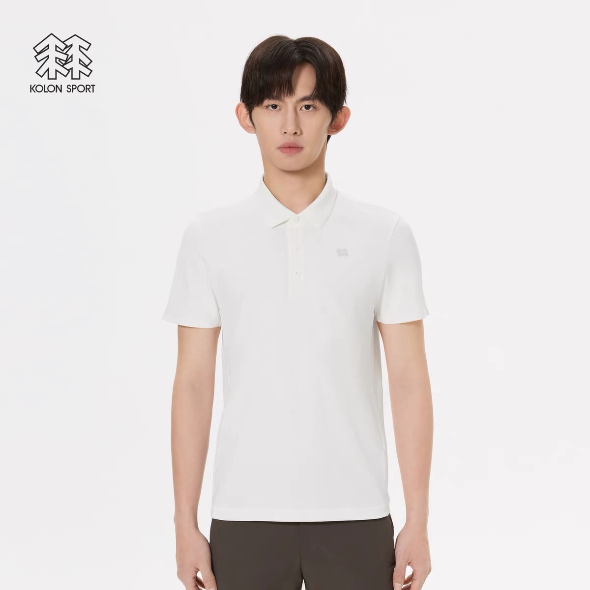 特价‼️P75 顶尖现货 KOLONSPORT可隆户外男速干吸湿运动抗菌POLO衫绝对是您的不二之选!可搭情侣款!
可隆品牌在户外服饰领域一直处于领先地位,这款POLO衫更是凭借其出色的性能和品质,成为了众多户外爱好者的心头好!
首先,这款KOLONSPORT可隆户外男速干吸湿运动抗菌POLO衫采用了速干材质,能够快速吸湿排汗,让您在运动时保持干爽舒适。同时,抗菌技术的运用,能够有效抑制细菌繁殖,减少运动时汗液对肌肤的刺激。
除此之外,这款POLO衫还采用了优质的面料,柔软舒适,贴合肌肤,让您在运动时更加自如、舒适。独特的领口设计,提高了颈部保护性,让您在户外运动中更加安全。
更为重要的是,可隆户外男速干吸湿运动抗菌POLO衫的款式简约大方,百搭时尚,无论您是喜欢休闲风格的户外运动,还是喜欢冒险挑战的户外探险,都能找到属于自己的那一款。
赶快行动起来,让这款KOLONSPORT可隆户外男速干吸湿运动抗菌POLO衫成为您户外运动中的得力助手,让您的运动更加愉快、舒适!KOLON SPORT可隆户外男速干吸湿运动抗菌POLO衫【SECO空气POLO】
颜色:黑色 白色
尺码:M- XXL
M: 衣长66胸围100肩宽44
L: 衣长68胸围102肩宽46
XL:衣长70胸围108肩宽48
XXL:衣长72胸围112肩宽50