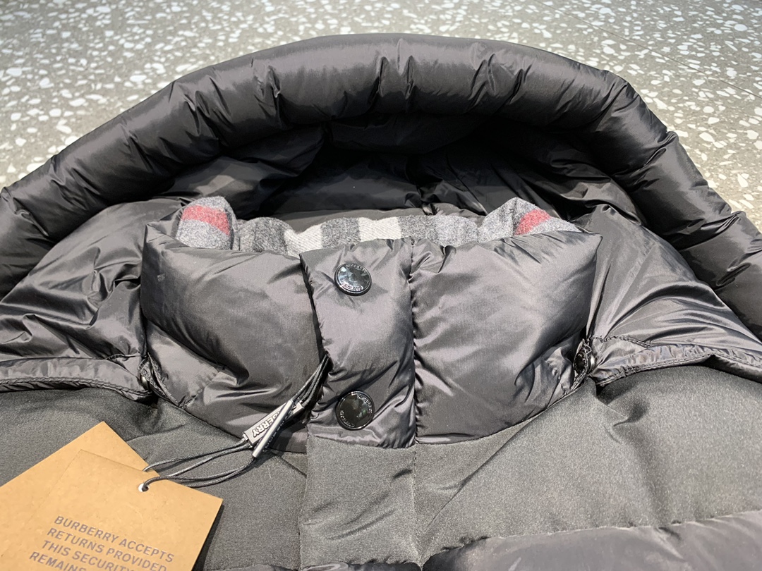 High-end Burberry down jacket, versatile as coat or vest. Waterproof, windproof, lightweight. 95% white duck feather, warm design. Unisex sizes 48-56.-Big cat