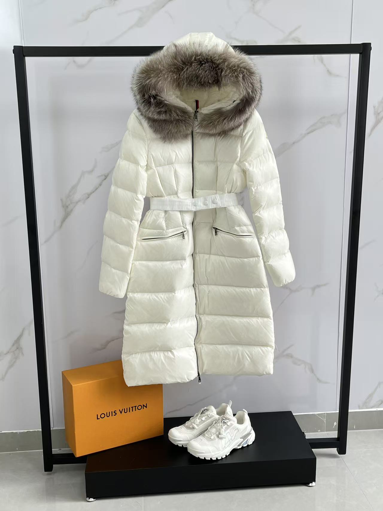 Moncler Boed Down Jacket with Fur Hood and Belt - Winter Collection 2 i1756898803197 5835 0 0