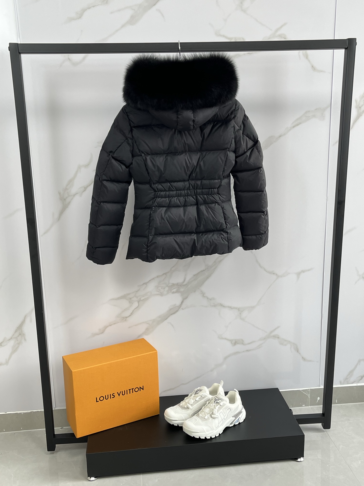 MONCLER Boed Belted Fur-Trimmed Hooded Down Puffer Jacket 7 i1756905279821 2011 0 5