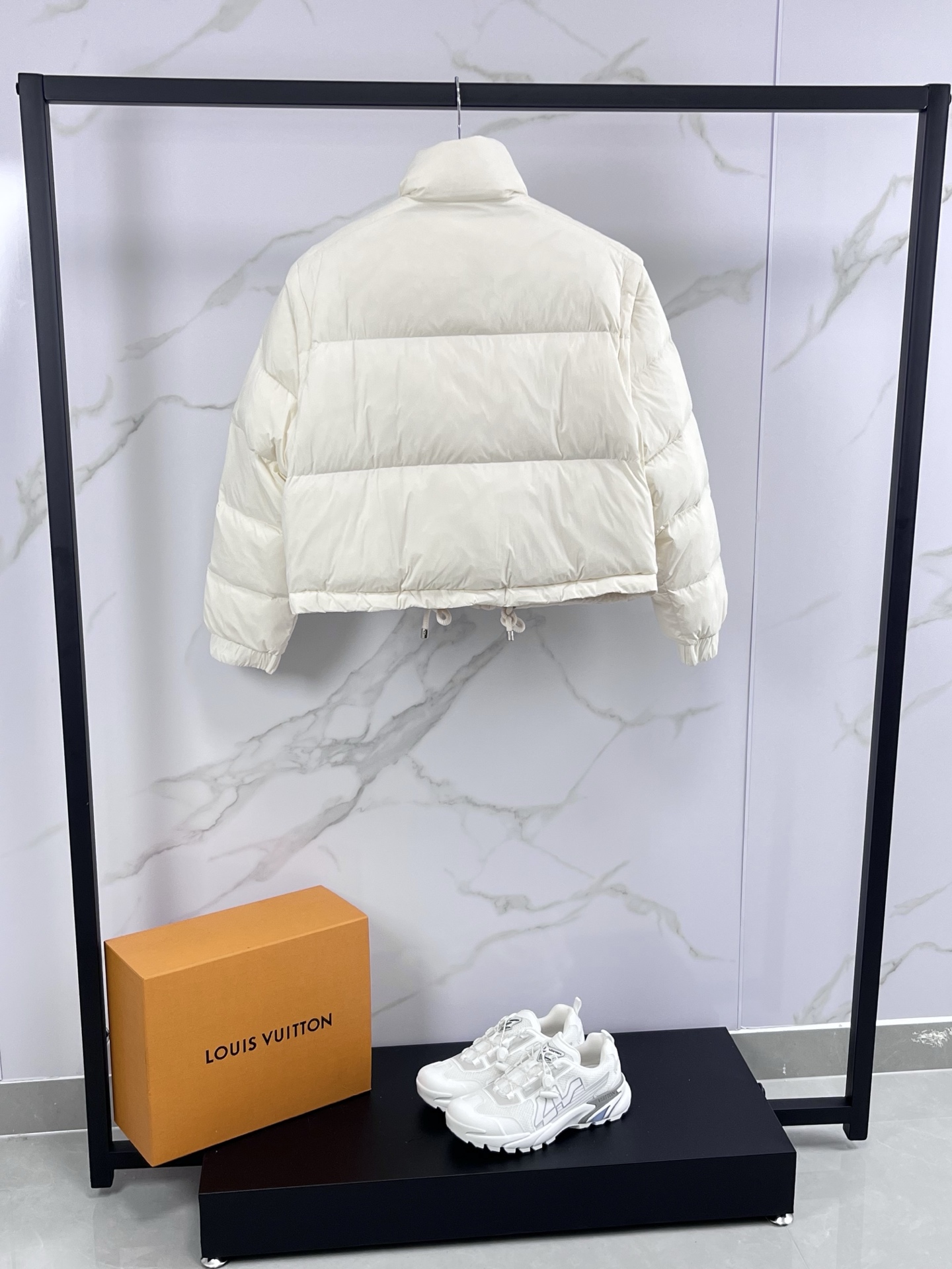 Moncler Women's Selle Melard Color Lightweight Down Jacket - Stylish & Warm 5 i1757422659451 5539 0 3