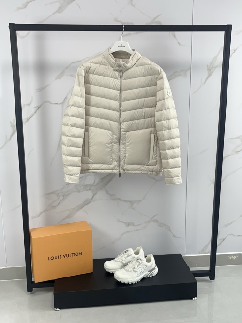 Moncler Maurienne Lightweight Business Casual Solid Color Down Jacket 1 Moncler Maurienne Lightweight Business Casual Solid Color Down Jacket