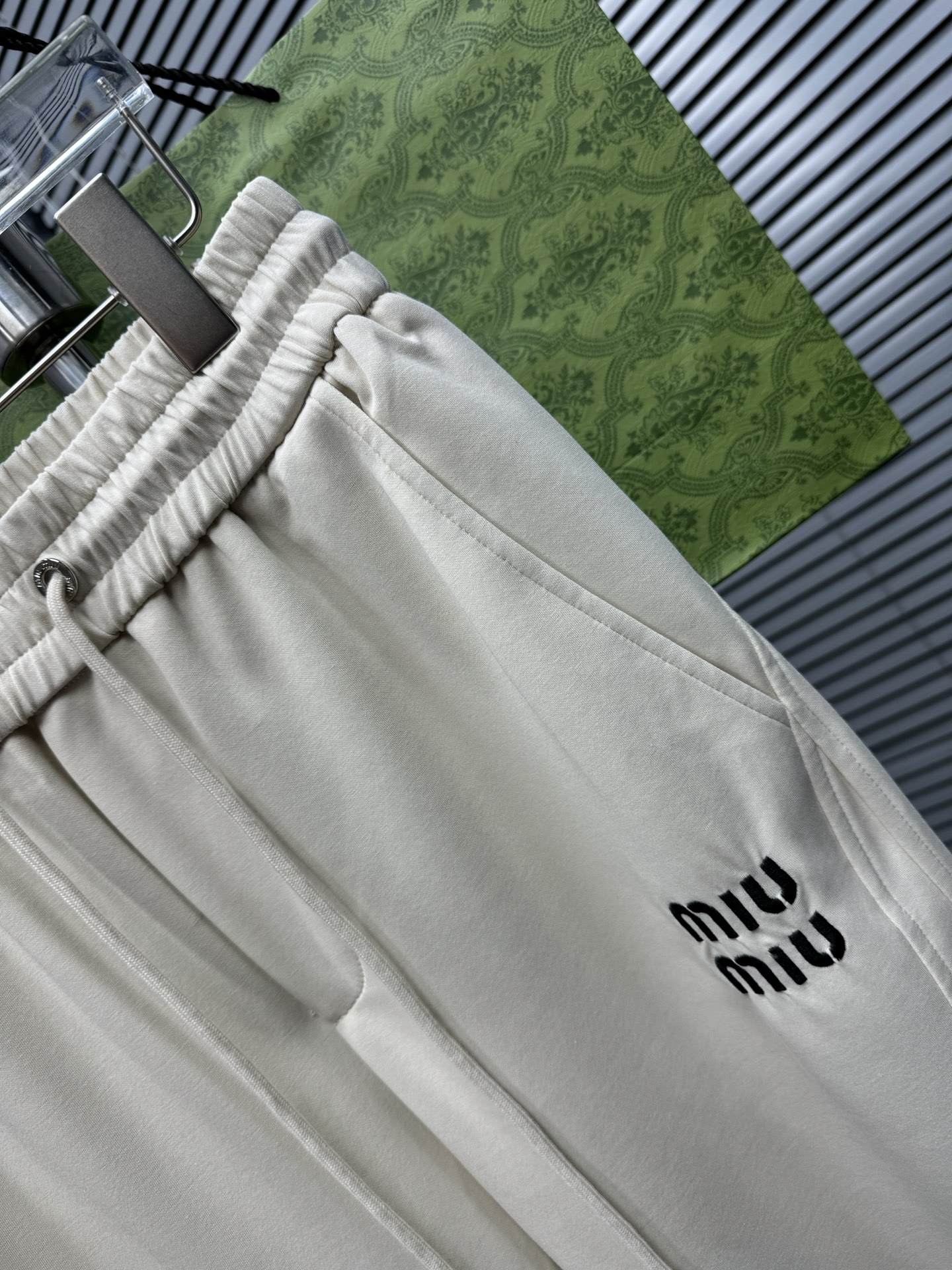 Miu Miu Women's Casual Pants Imported Fabric Lightweight Breathable 8 i1747409101032 8364 0 6