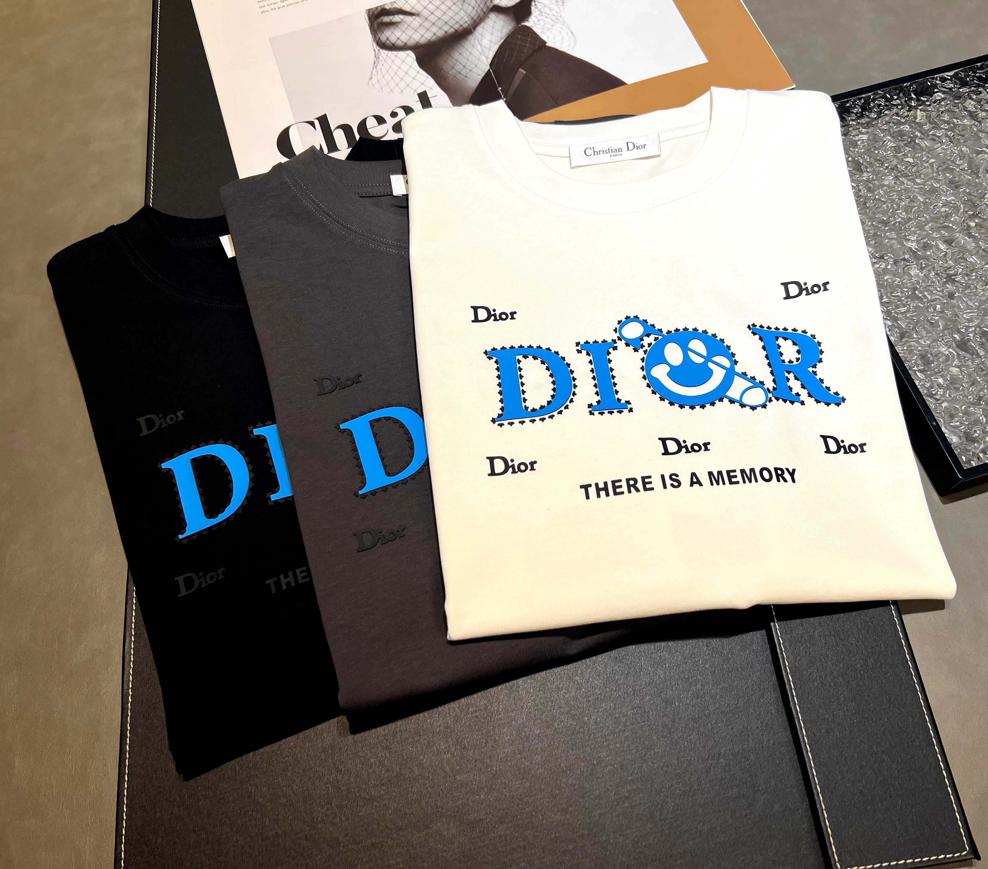 2026 primavera y verano algodón puro 270 g doble hilo liso manga corta logotipo: DIOR Tecnología: silicona Color: negro…