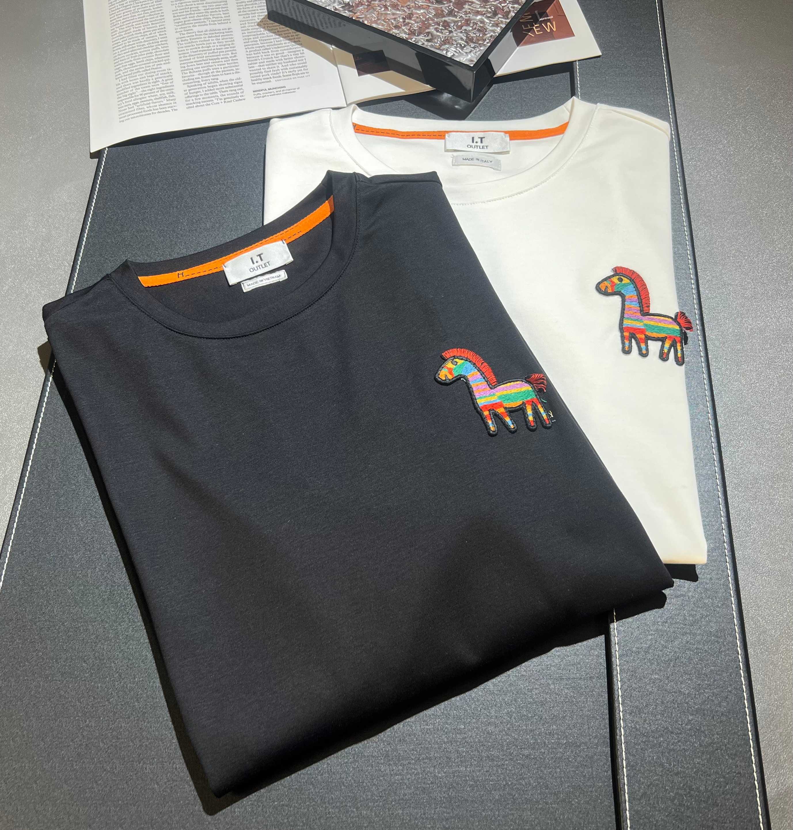 Camiseta de manga corta de algodón mercerizado de 270 g, nueva primavera/verano 2026, logo: HERMES, técnica: bordado de…