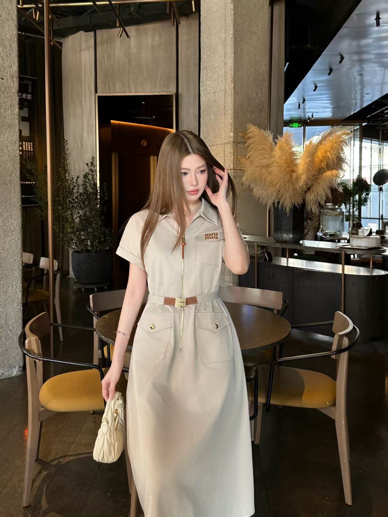 NO:762232,Model upper body picture,,19860909模特上身图,,,Women's clothing