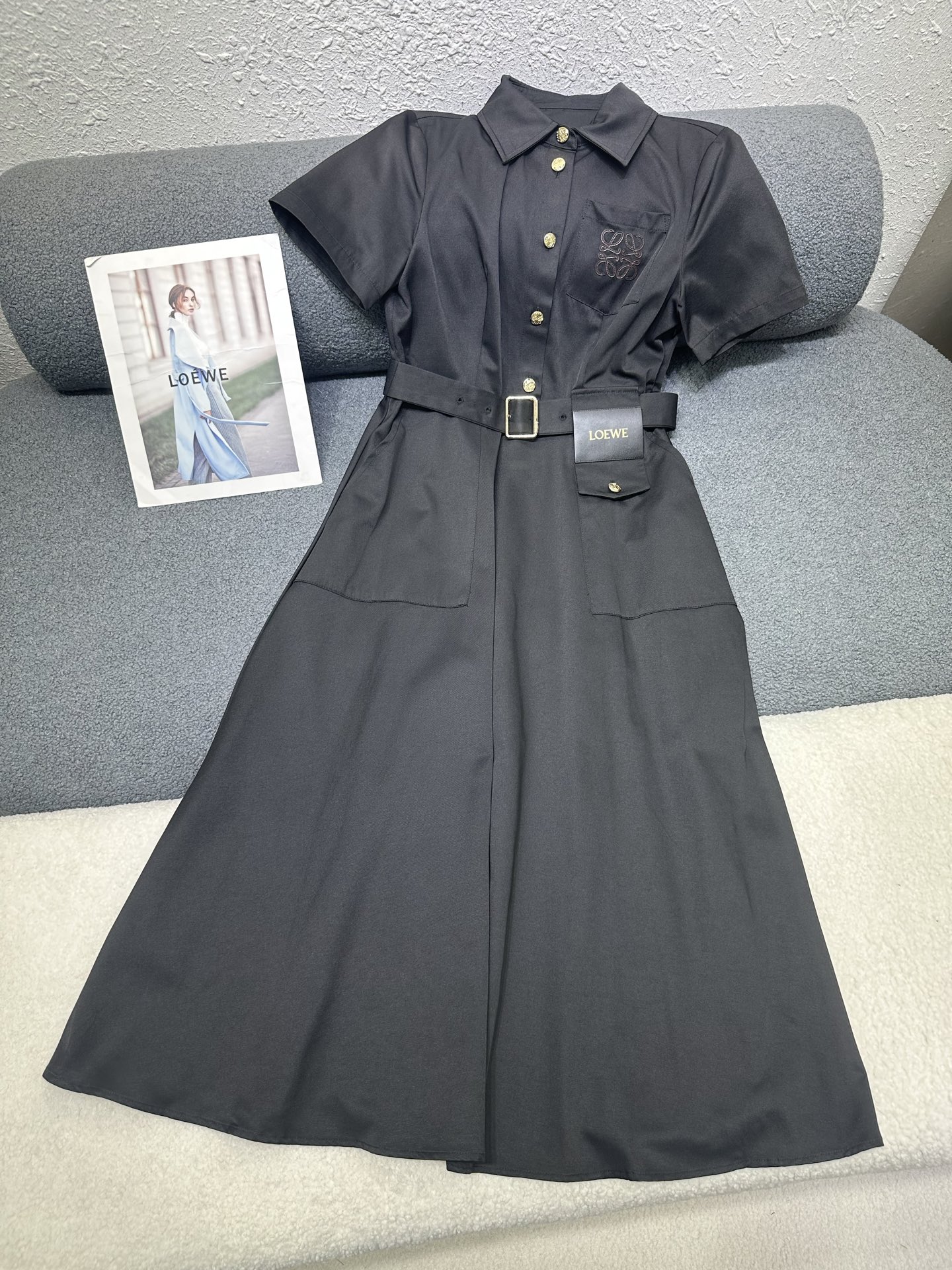 NO:762223,Spring and summer 26 - LEO*'s new dress comes with a neat belt design that highlights the waistline, and the drapey fabric hides the flesh and shows the length of the legs. The elegant two-color smL P,,skirts,1986090926春夏——LEO*新款连衣裙自带的腰带设计利落又显腰线,垂坠的面料藏肉又显腿长 气质款两色smL P,,skirts,,Women's clothing