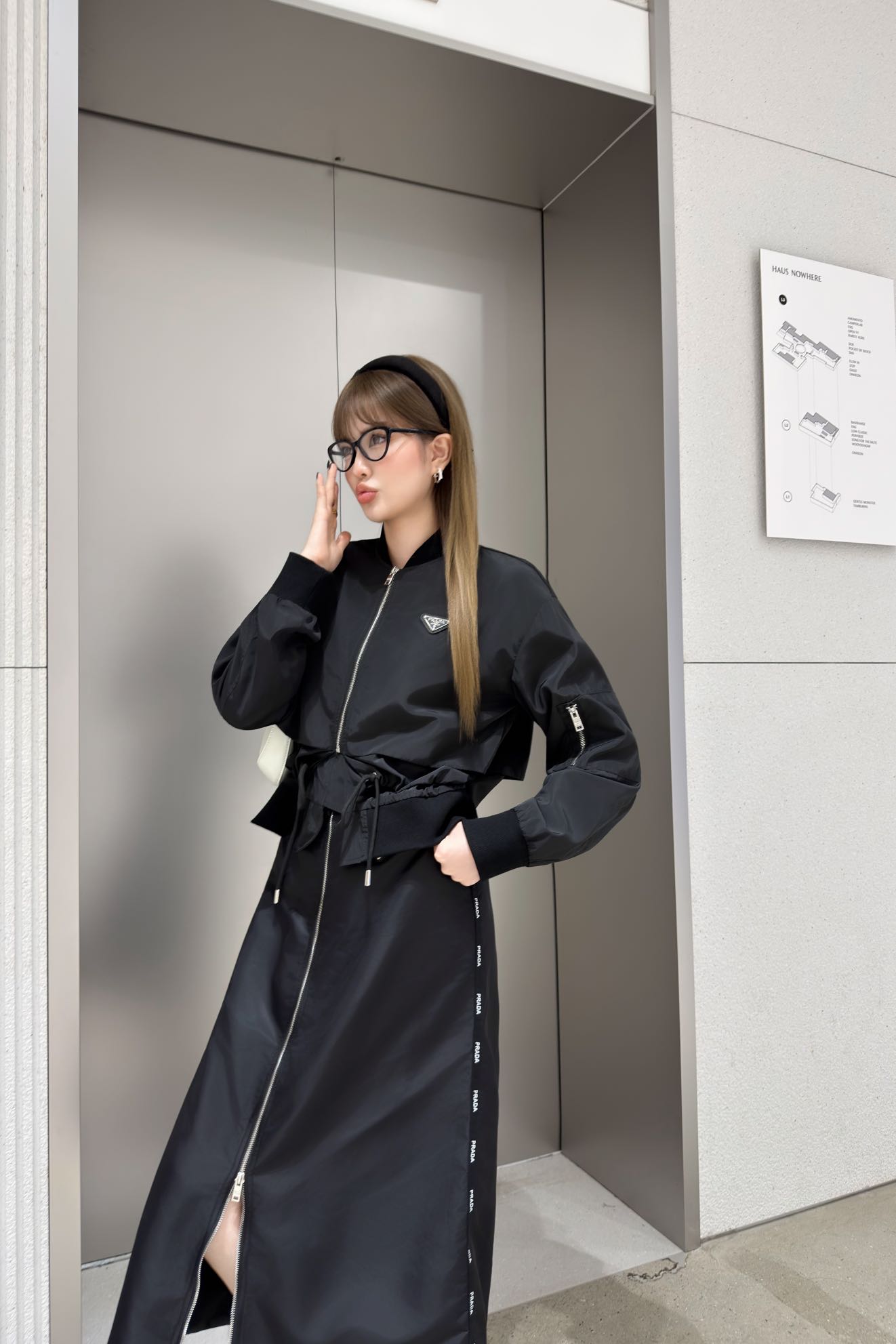 NO:791269,Jackets, skirts, model upper body pictures,,skirts,jackets & coats,19860909外套 半裙模特上身图,,skirts,jackets & coats,,Women's clothing