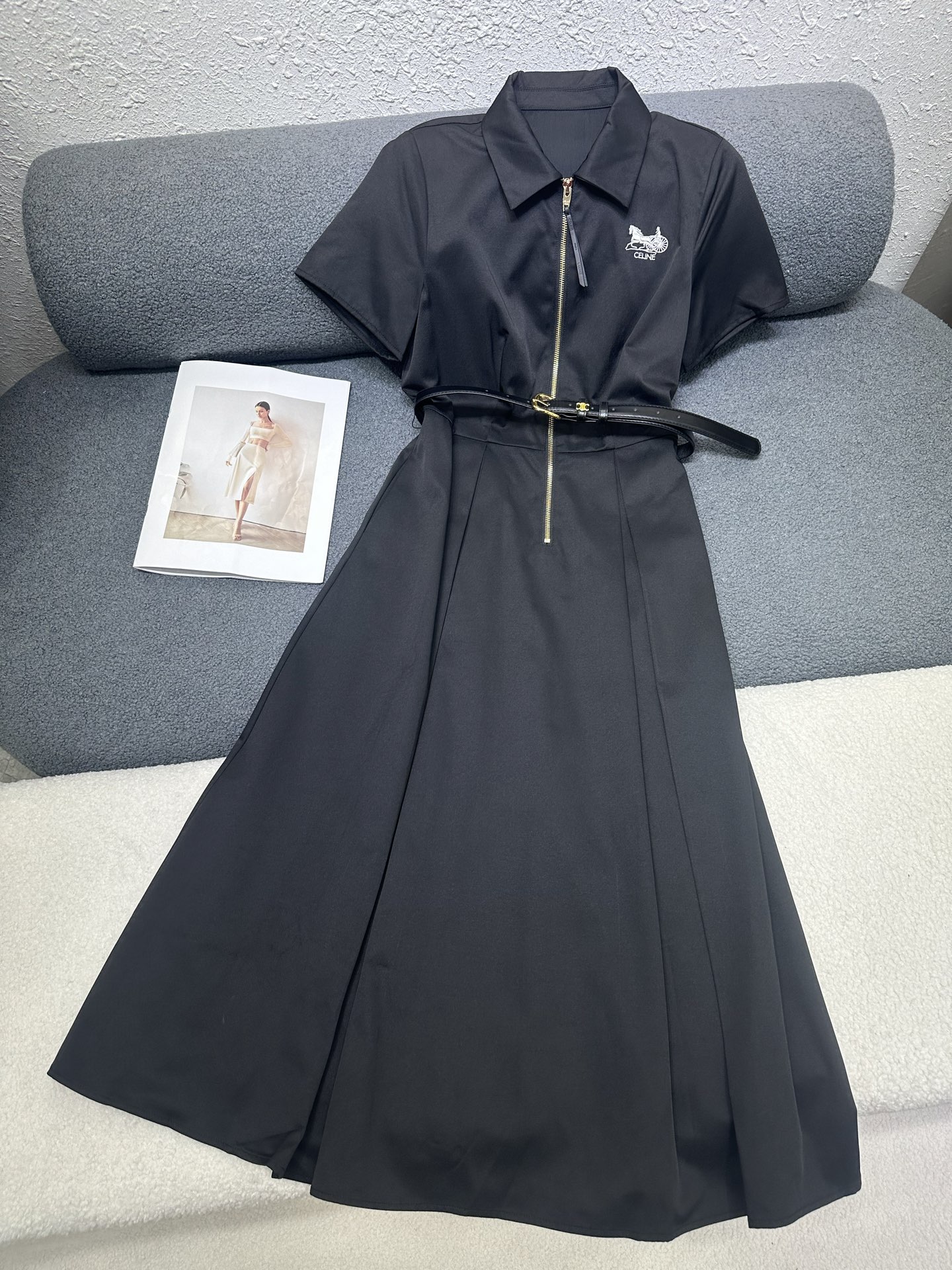 NO:761013,CELlNE */26 new summer dress/pony letter embroidery decoration/high-end style/matching belt/high quality/two colors SML P,,skirts,19860909CELlNE */26夏季新款连衣裙/小马字母刺绣装饰/版型高端大气/搭配腰带/高品质/ 两色SML P,,skirts,,Women's clothing