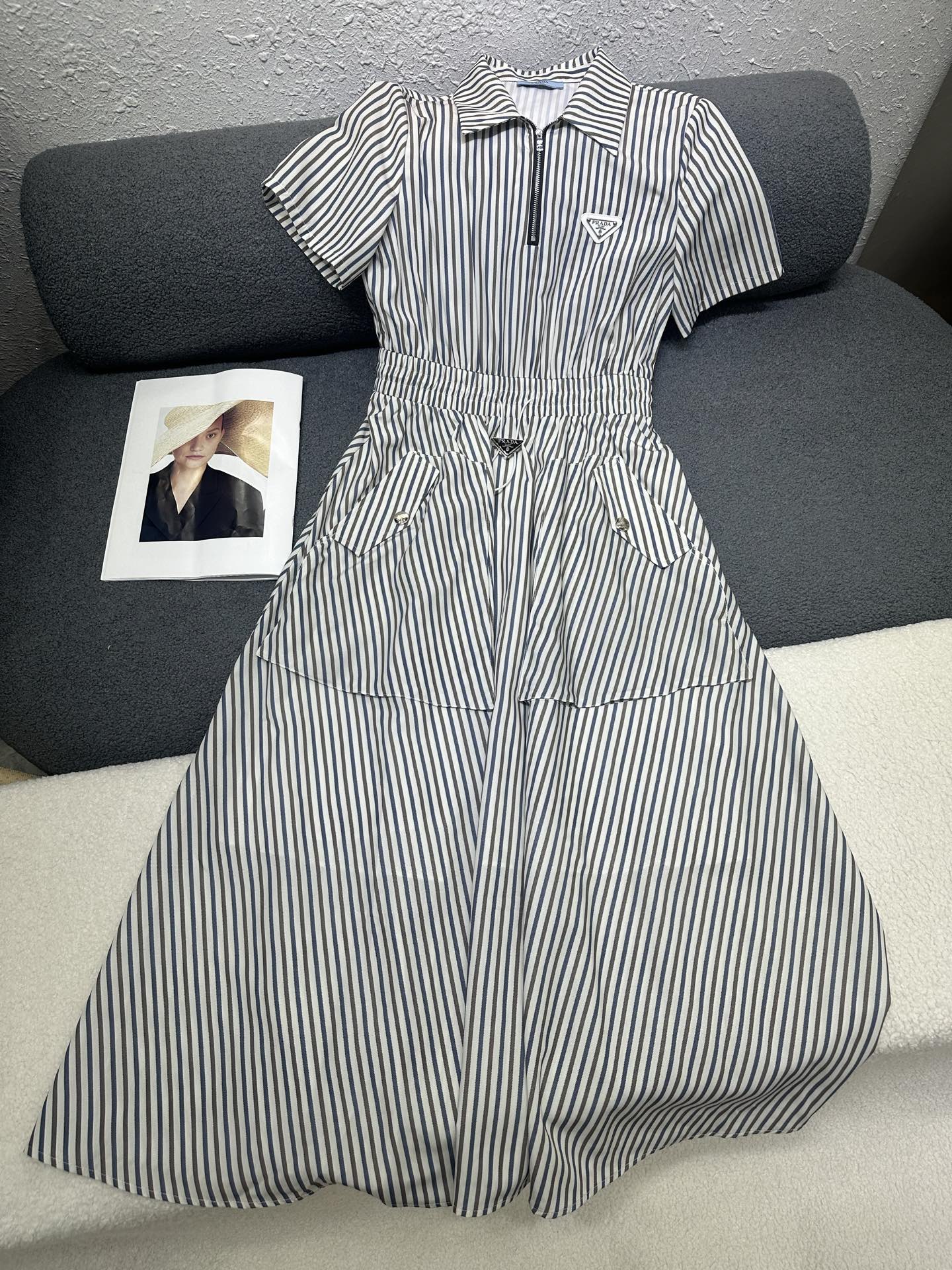 NO:762257,PRADA*2026 new summer dress striped color matching classic triangle logo waist elastic design light and comfortable fabric high quality single color three sizes SML, prada, skirts,19860909PRADA*2026夏季新款连衣裙条纹拼色 经典三角标 收腰松紧设计 面料轻薄舒适 高品质 单色三码SML,,prada,skirts,,Women's clothing