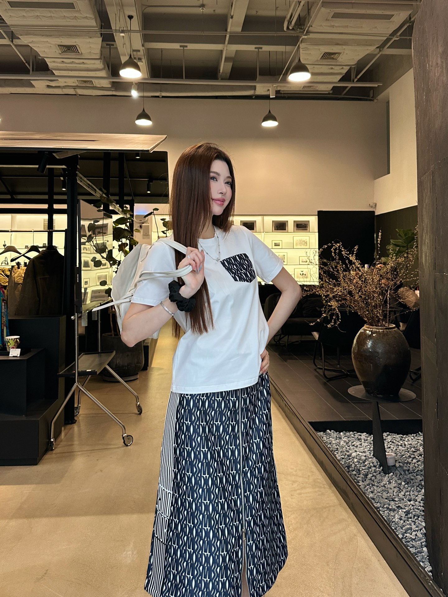 NO:796257,Model upper body picture,,19860909模特上身图,,,Women's clothing