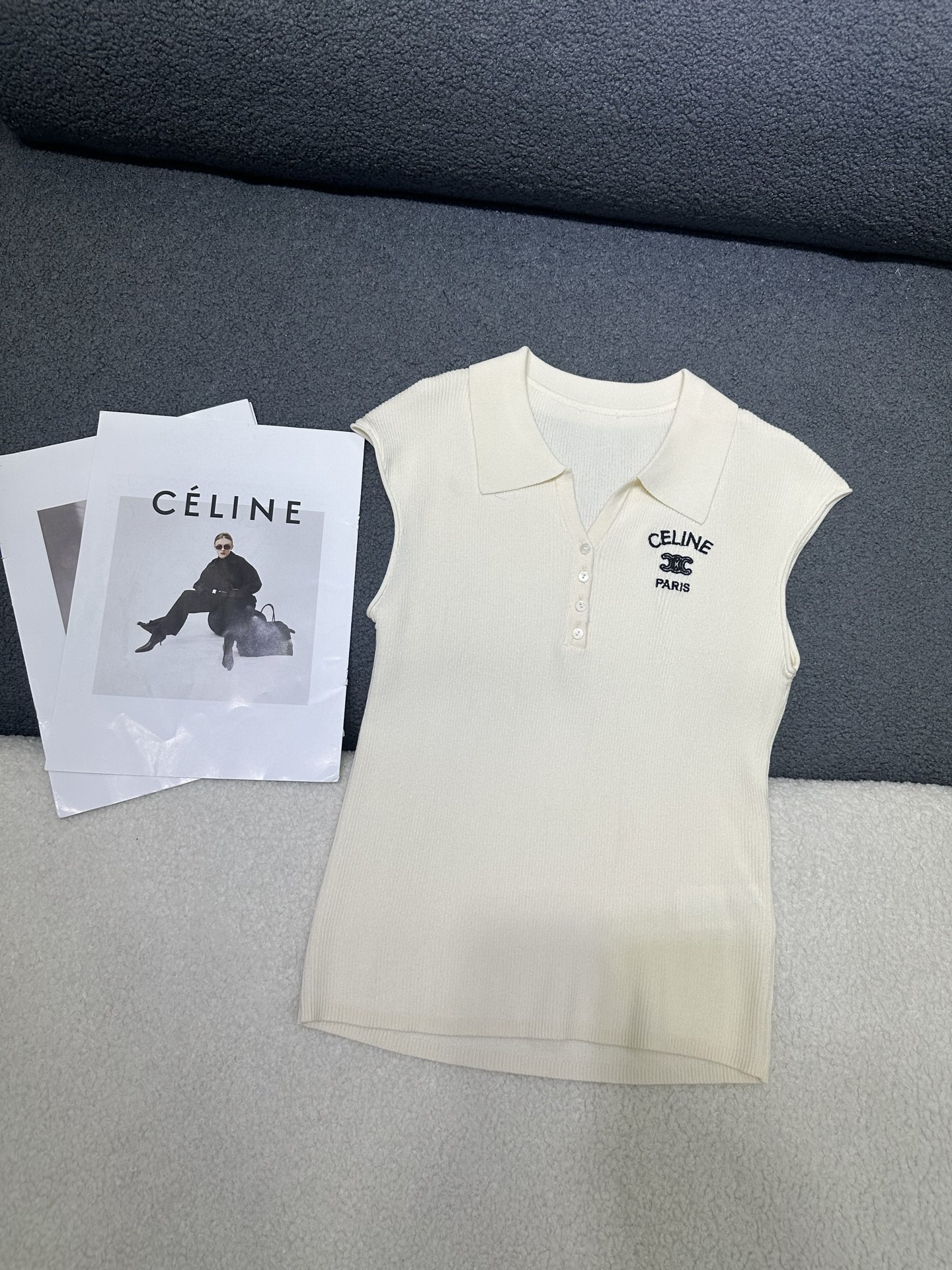 NO:798270,CELlNE *2026 new summer vest top/letter embroidery decoration/full of sophistication/slim version and versatile/breathable and comfortable fabric/four colors SML P,,19860909CELlNE *2026夏季新款背心上衣/字母刺绣装饰/精致感十足 /版型显瘦百搭 /面料透气舒适 /四色SML P,,,Women's clothing