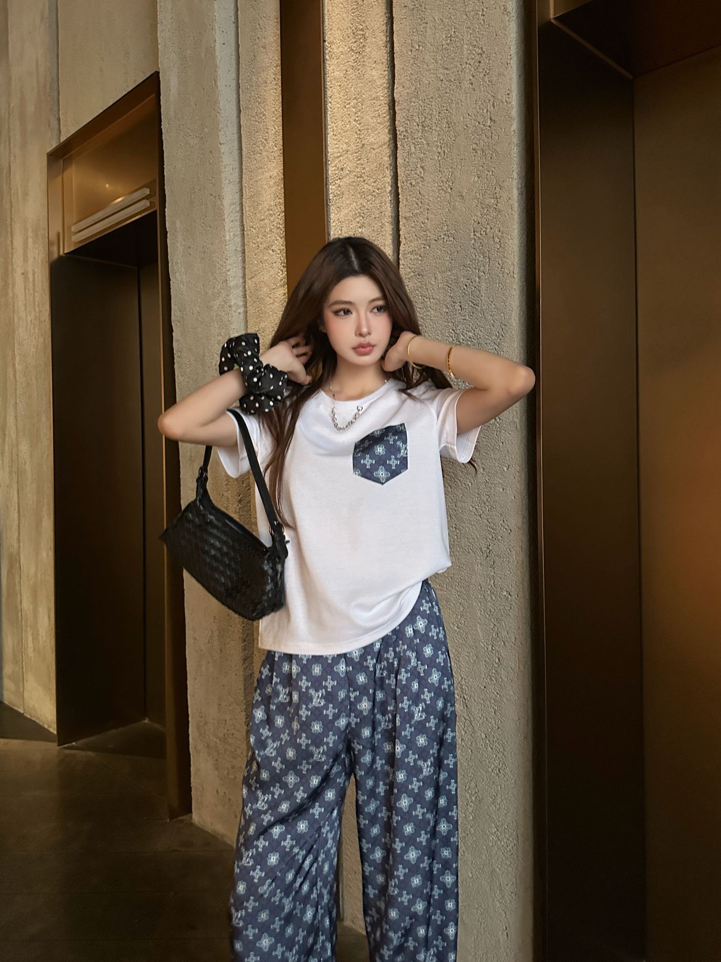 NO:799669,Model upper body picture,,19860909模特上身图,,,Women's clothing