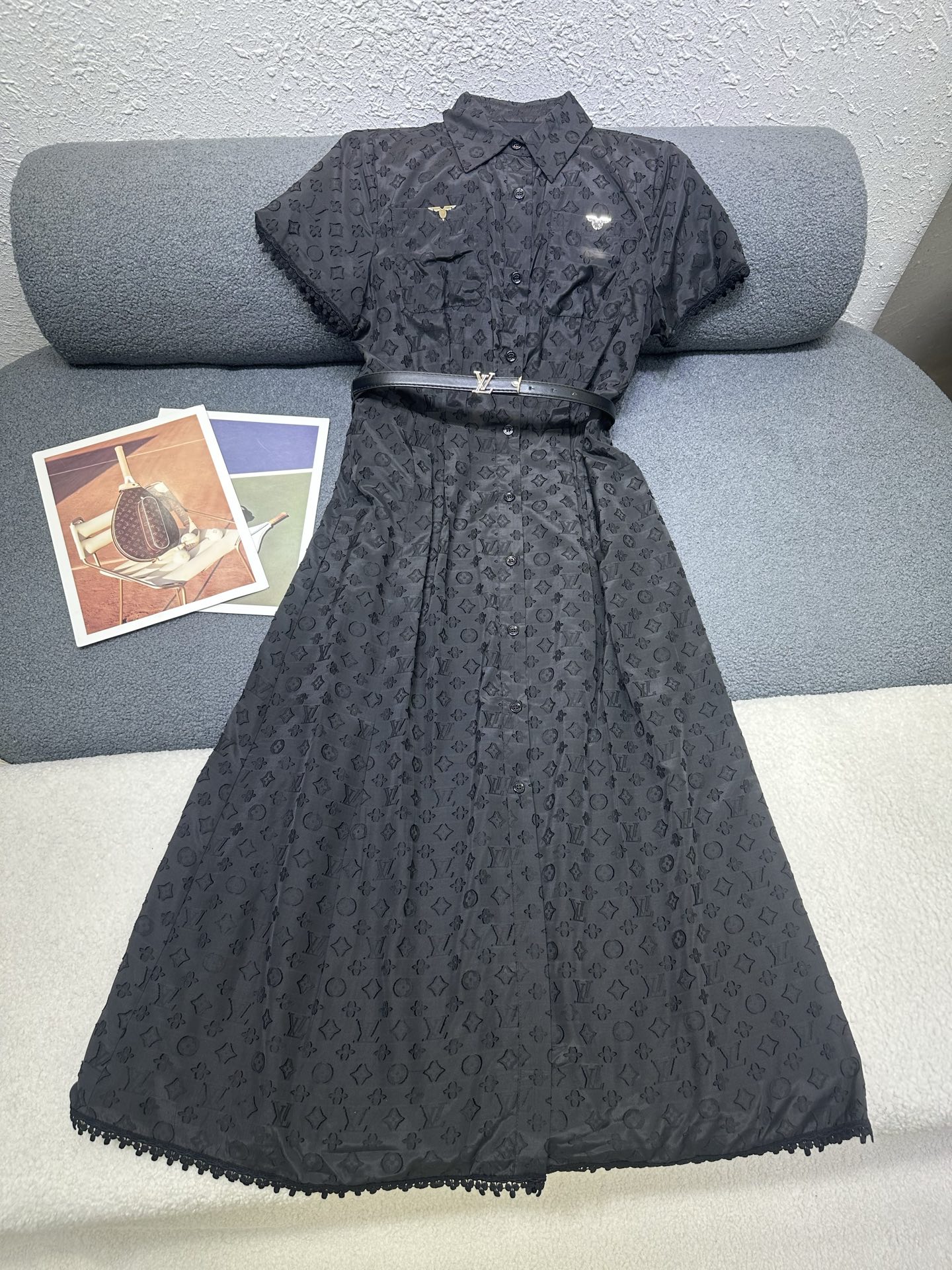 NO:799292,LV*2026 new summer dress with customized belt/floral fabric/full of sophistication/elegant design/high quality/two colors SML,,louis vuitton,skirts,19860909LV*2026夏季新款连衣裙 搭配定制腰带/碎花面料 /精致感十足 /优雅气质设计/高品质/两色SML,,louis vuitton,skirts,,Women's clothing