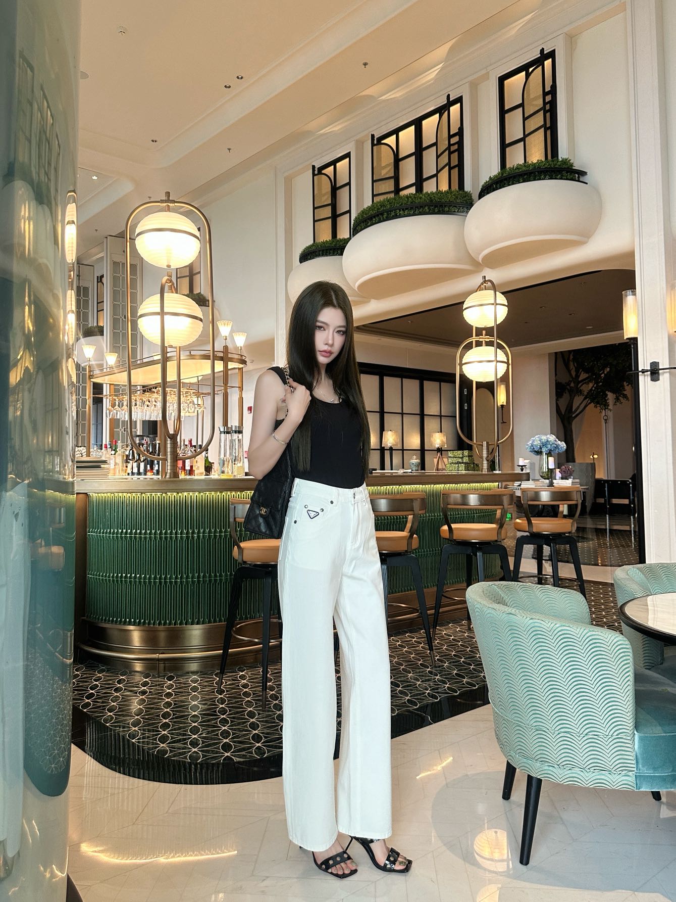 NO:803610,Model upper body picture,,19860909模特上身图,,,Women's clothing