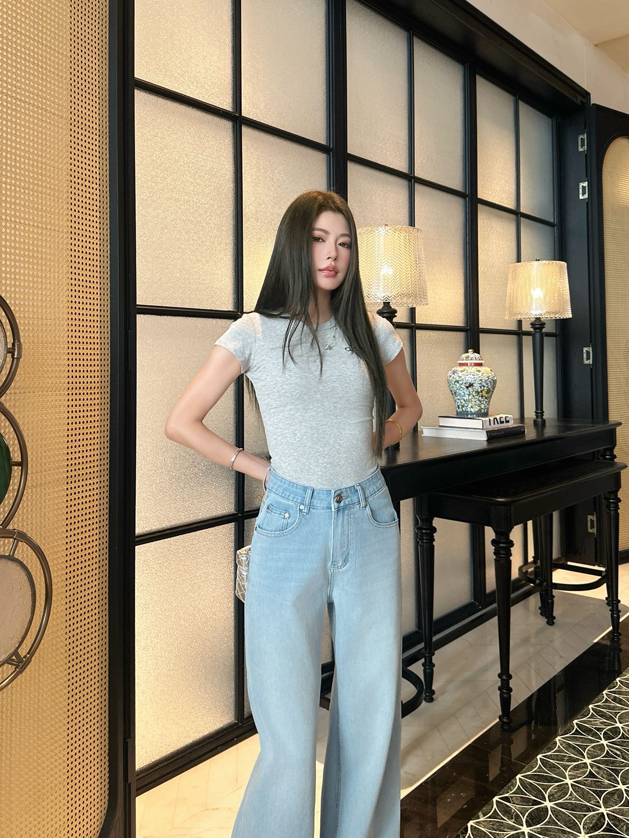 NO:804628,Model upper body picture,,19860909模特上身图,,,Women's clothing