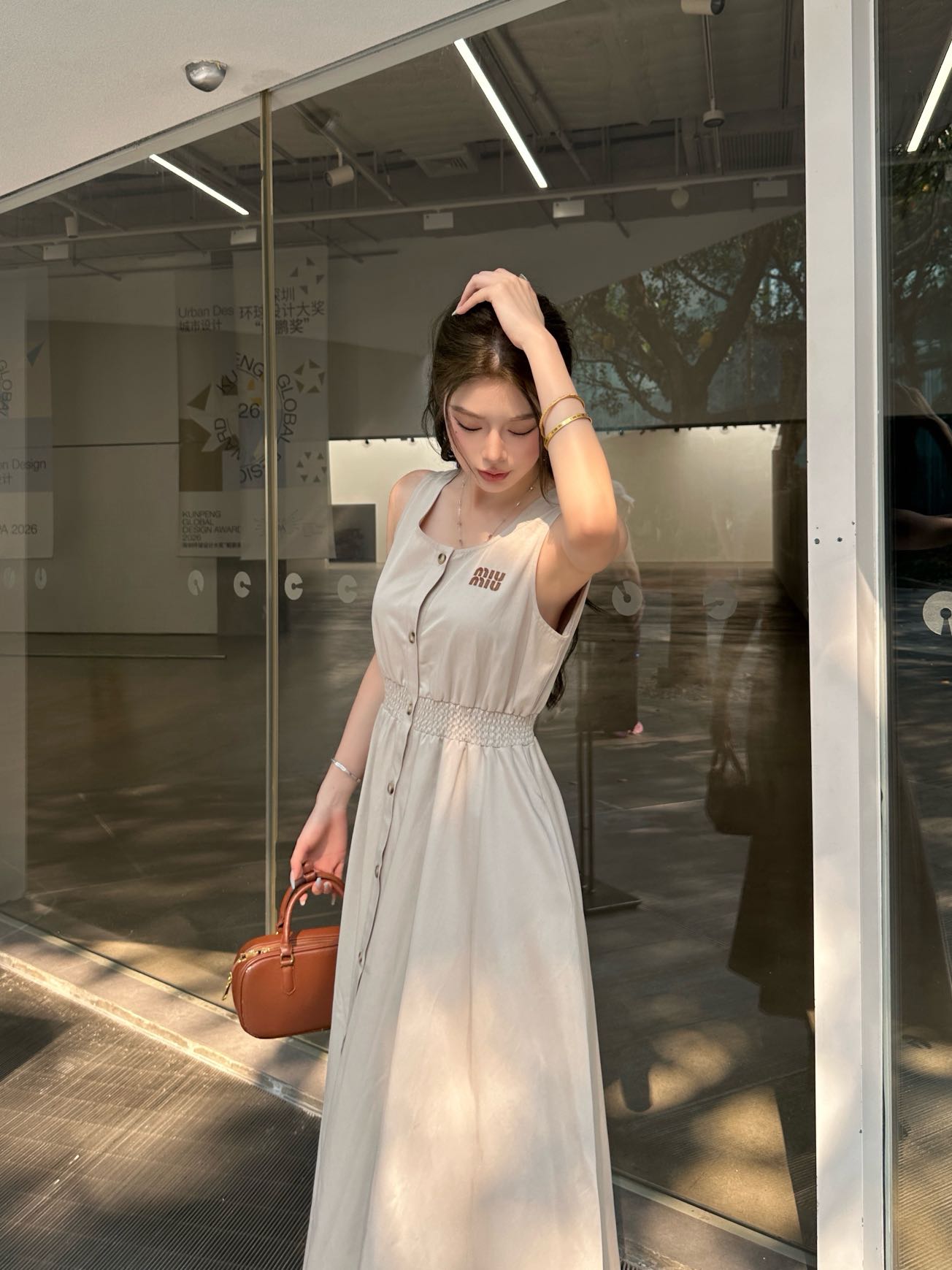 NO:805467,Model upper body picture,,19860909模特上身图,,,Women's clothing