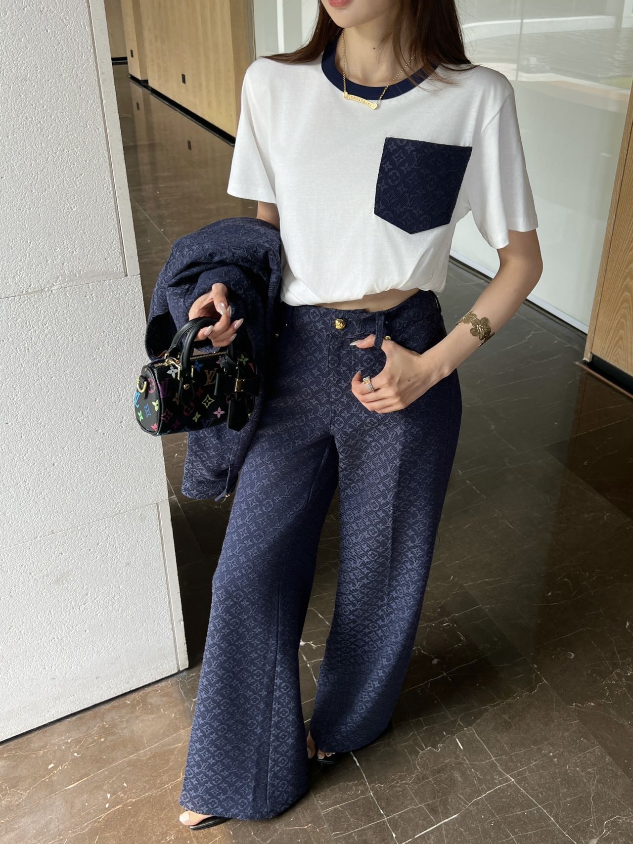 NO:806685,Model upper body picture,,19860909模特上身图,,,Women's clothing