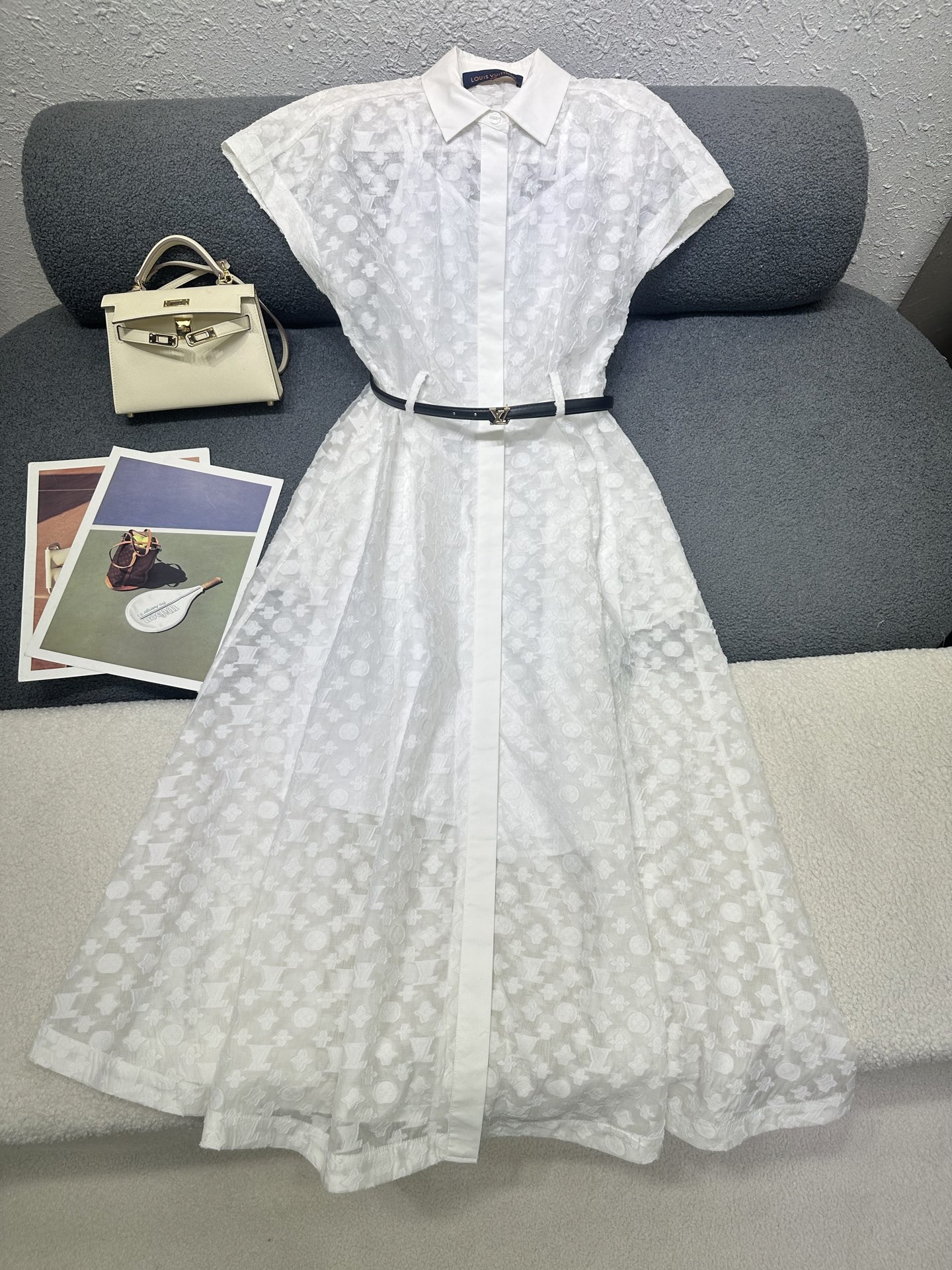 NO:825985,Louis Vuitton*2026 new summer dress, all-over logo cut-out fabric, with customized logo belt, vest lining inside, loose and tolerant fabric, light and breathable fabric, single color SML P,,louis vuitton,skirts,19860909Louis Vuitton*2026夏季新款连衣裙 通体logo剪花图案面料 搭配定制logo腰带 内里做背心里衬 版型宽松包容性强 面料轻薄透气 单色SML P,,louis vuitton,skirts,,Women's clothing