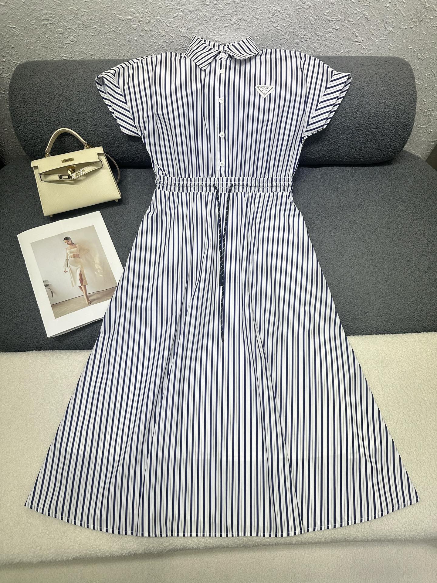 NO:830128,PRADA*2026 new summer dress striped color matching classic triangle logo waist elastic design light and comfortable fabric high quality two colors and three sizes SML, prada, skirts,19860909PRADA*2026夏季新款连衣裙条纹拼色 经典三角标 收腰松紧设计 面料轻薄舒适 高品质 两色三码SML,,prada,skirts,,Women's clothing