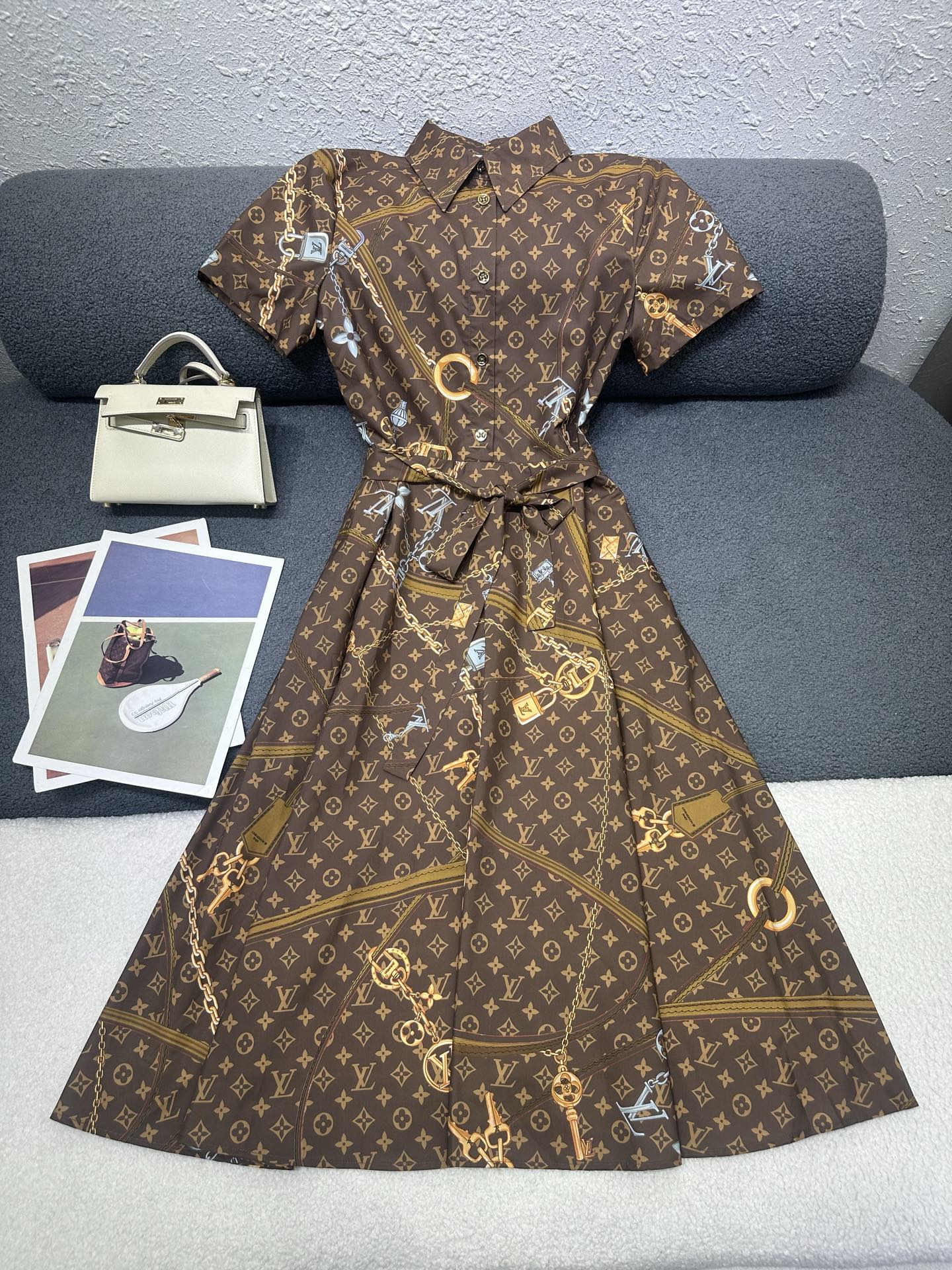 NO:837067,Louis Vuitton*2026 new summer dress all-over presbyopia pattern printed fabric/slim version, fashionable and elegant/high quality/two colors SML,,louis vuitton,skirts,19860909Louis Vuitton*2026夏季新款连衣裙通体老花图案印花面料/版型显瘦时尚大气/高品质/两色SML,,louis vuitton,skirts,,Women's clothing