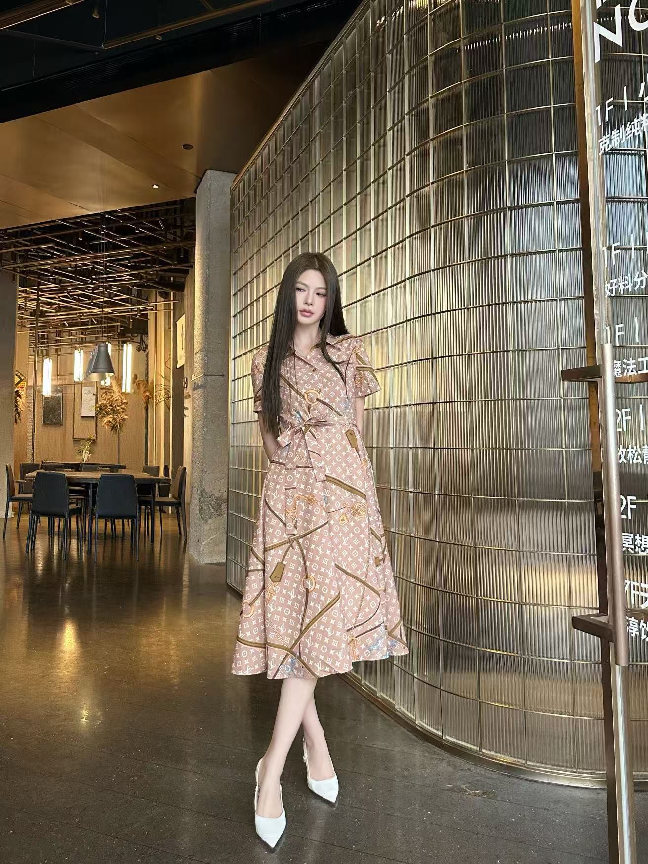 NO:837072,Model upper body picture,,19860909模特上身图,,,Women's clothing