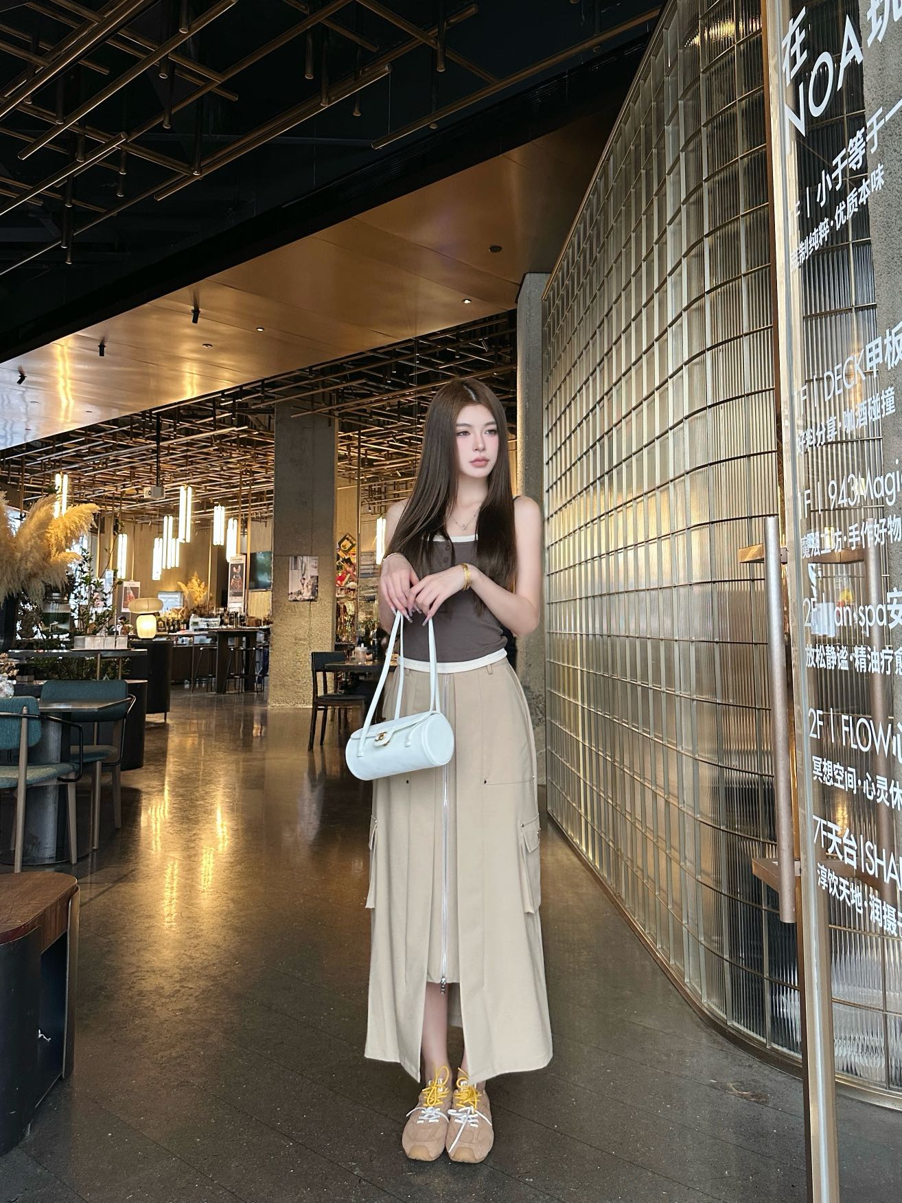 NO:841534,Model upper body picture,,19860909模特上身图,,,Women's clothing