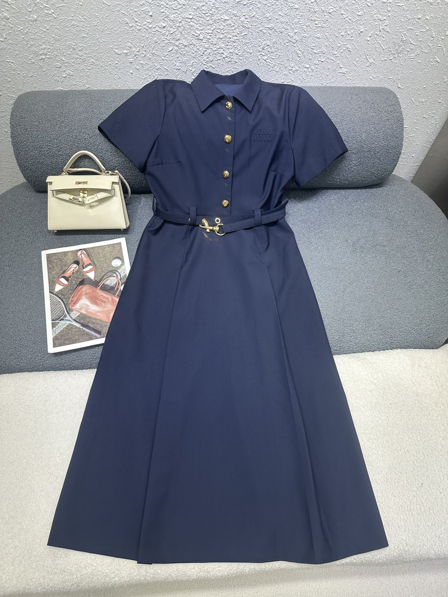 NO:890265,MiuMiu *2026 new summer dress, slim fit/matching belt/high quality/two colors SML,,miumiu,skirts,19860909MiuMiu *2026夏季新款连衣裙 版型显瘦修身 /搭配腰带/高品质/两色SML,,miumiu,skirts,,Women's clothing