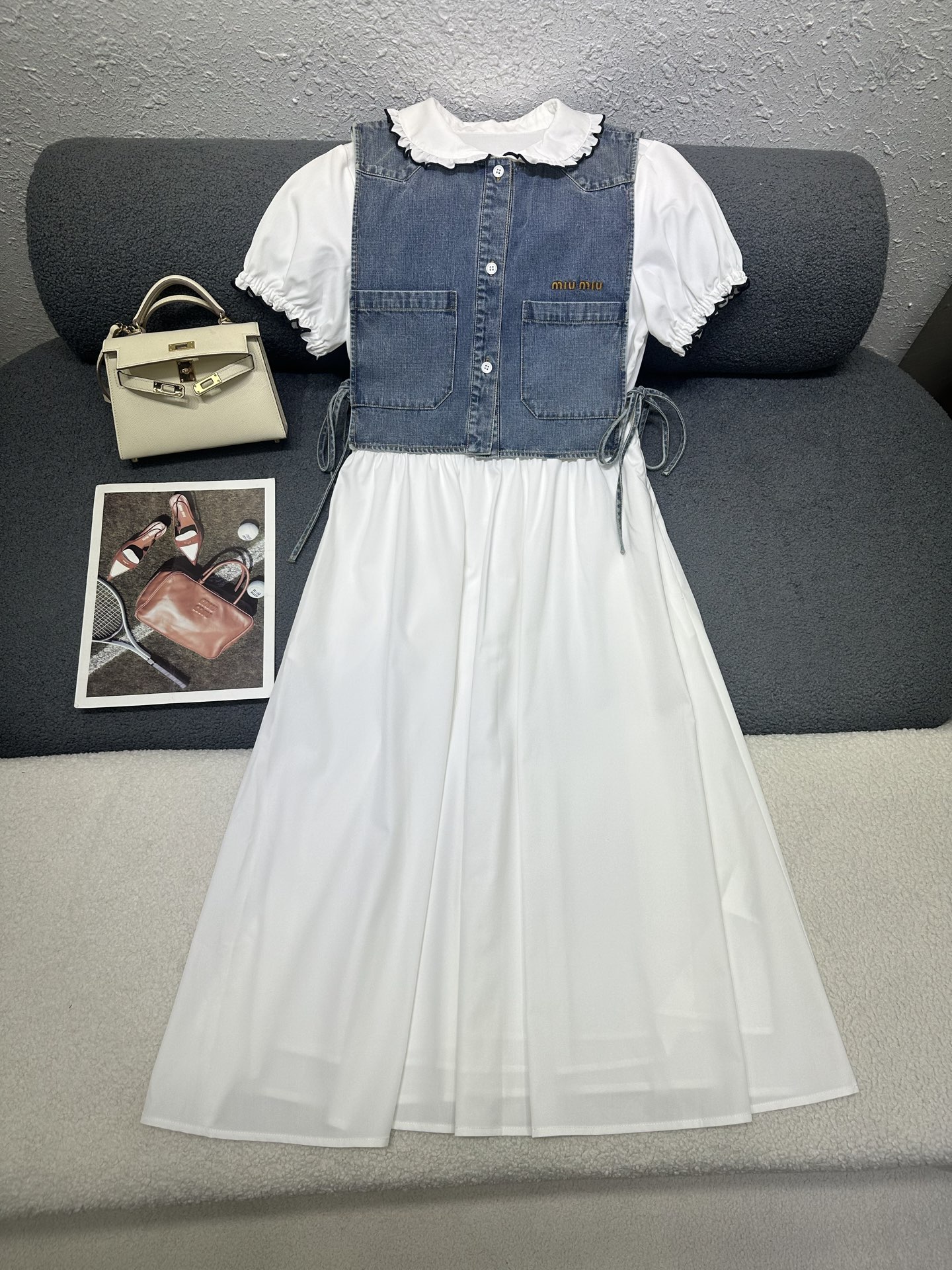 NO:893394,MiuMi*/26SS new style dress vest two-piece set/collar cuffs embroidered design advanced wash color denim vest/fashionable and elegant/single color three codes SML,,miumiu,skirts,19860909MiuMi*/26SS新款连衣裙马甲两件套/领口袖口绣花设计高级洗水颜色牛仔小马甲/时尚大方/单色三码SML,,miumiu,skirts,,Women's clothing