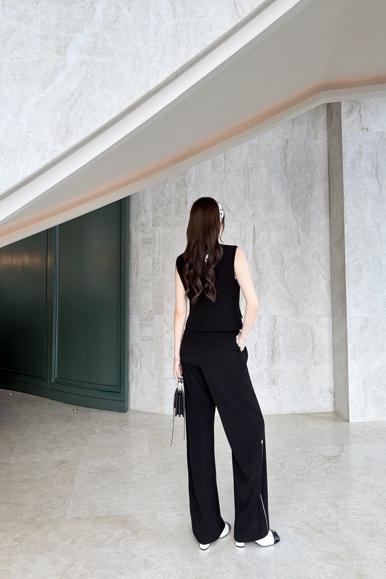 chanel v neck vest wide leg pants set