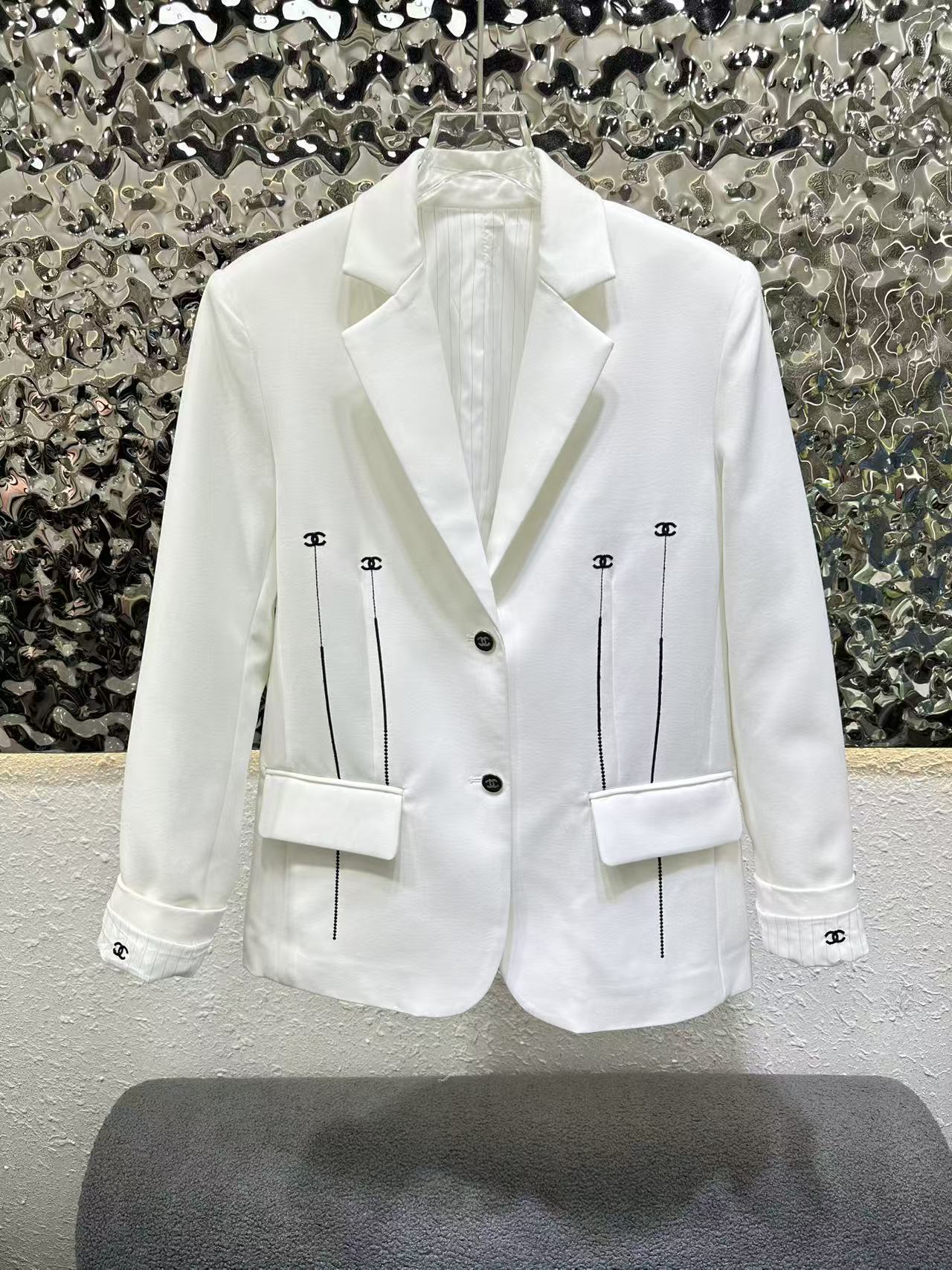 chanel embroidered outline oversized blazer