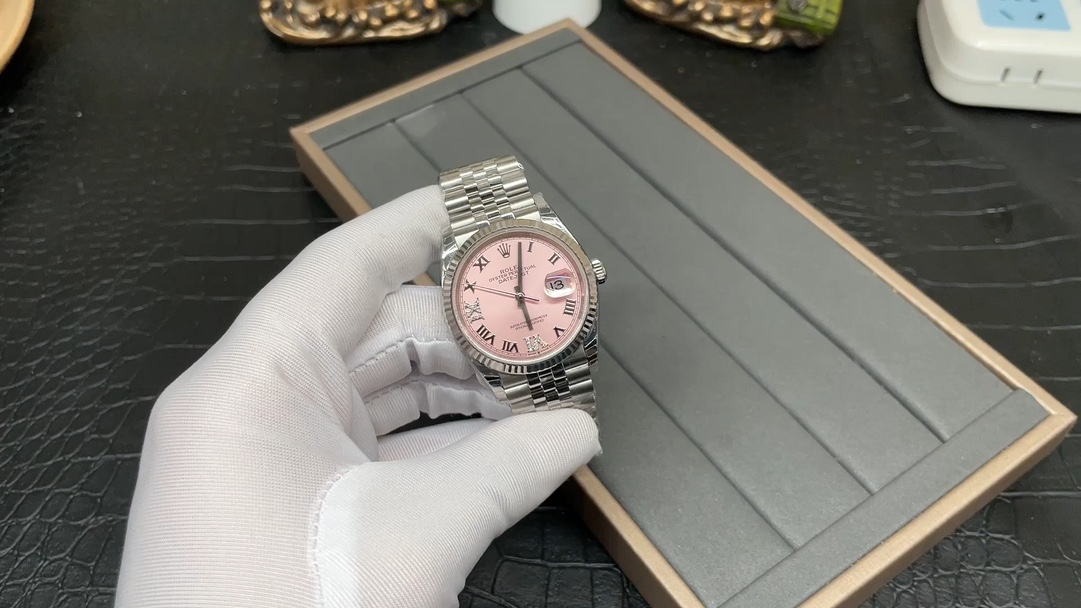 Rolex 日志 女装 36mm 罗马刻度粉盘