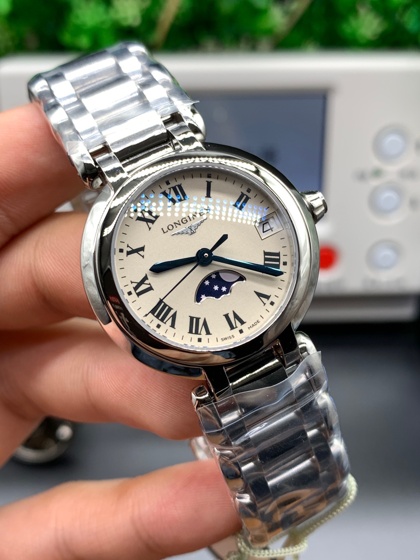Longines 浪琴优雅心月系列L8.116.4.71.6