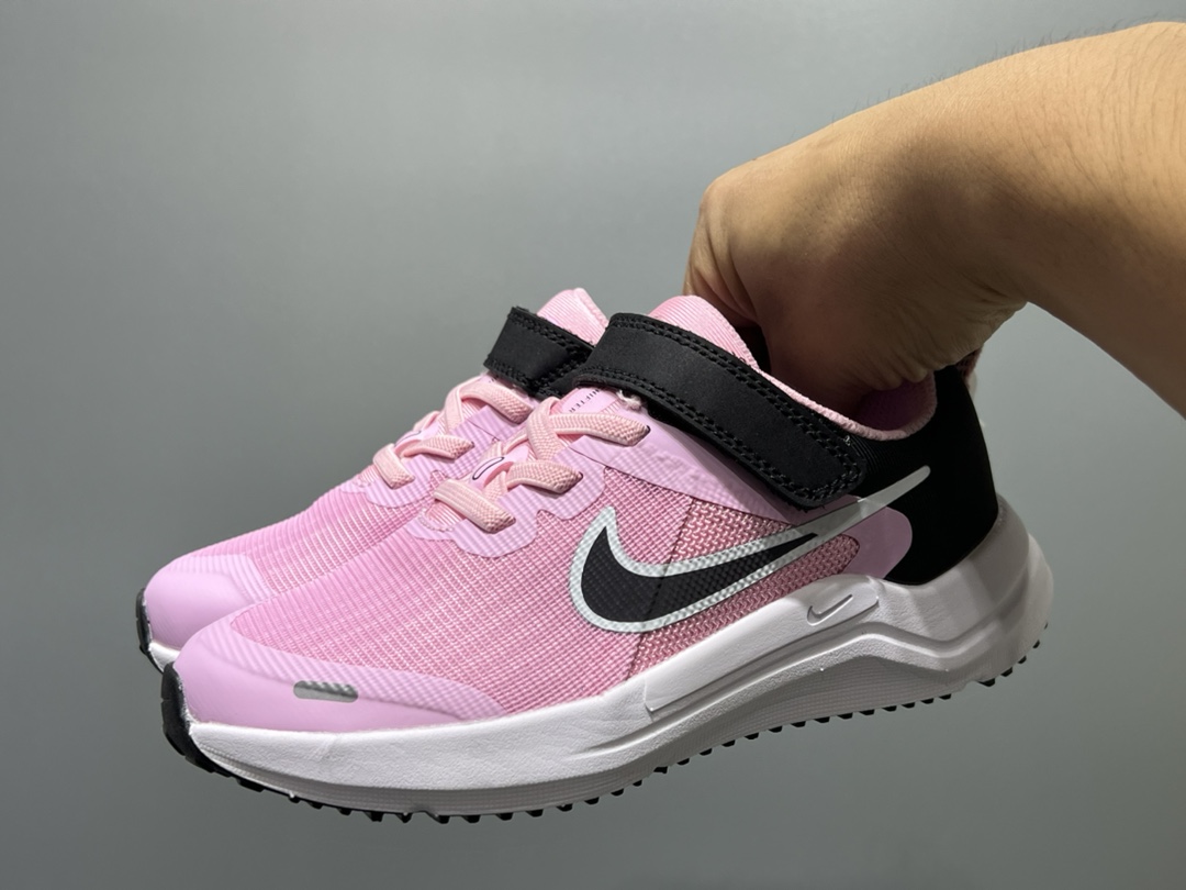 图片[2]-NK 赤足瑞亚系列儿童魔术贴运动鞋 尺码：23.5-37码 超级好穿的赤足瑞亚系列🆕 高密度针织鞋面，透气舒适☁️ 超轻超好穿的赤足系列，日常必备❤️ 耐磨防滑缓震大底，脚感超赞👍🏻 魔术贴设计，穿脱超级便捷✔️-选品中心