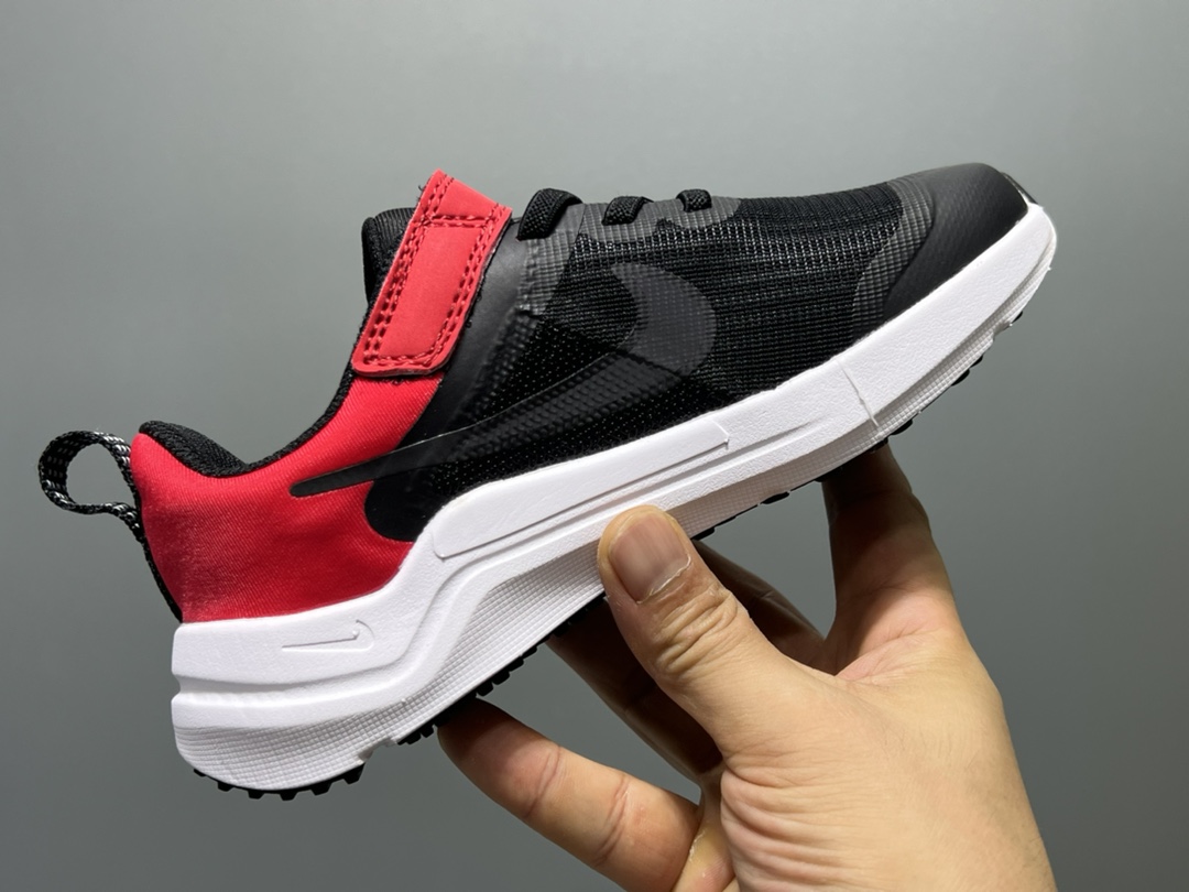 图片[6]-NK 赤足瑞亚系列儿童魔术贴运动鞋 尺码：23.5-37码 超级好穿的赤足瑞亚系列🆕 高密度针织鞋面，透气舒适☁️ 超轻超好穿的赤足系列，日常必备❤️ 耐磨防滑缓震大底，脚感超赞👍🏻 魔术贴设计，穿脱超级便捷✔️-选品中心